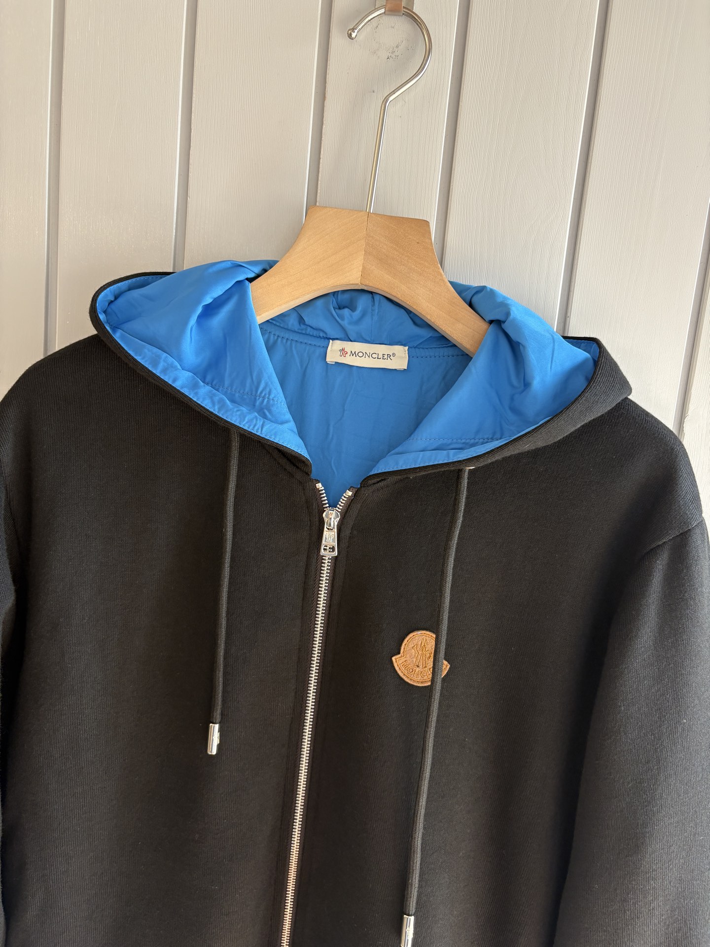 重磅推荐 男士套装 简约百搭款，不挑人穿，腰部松紧抽绳设计 出口订单标准，所有细节处理都非常到位；采用特