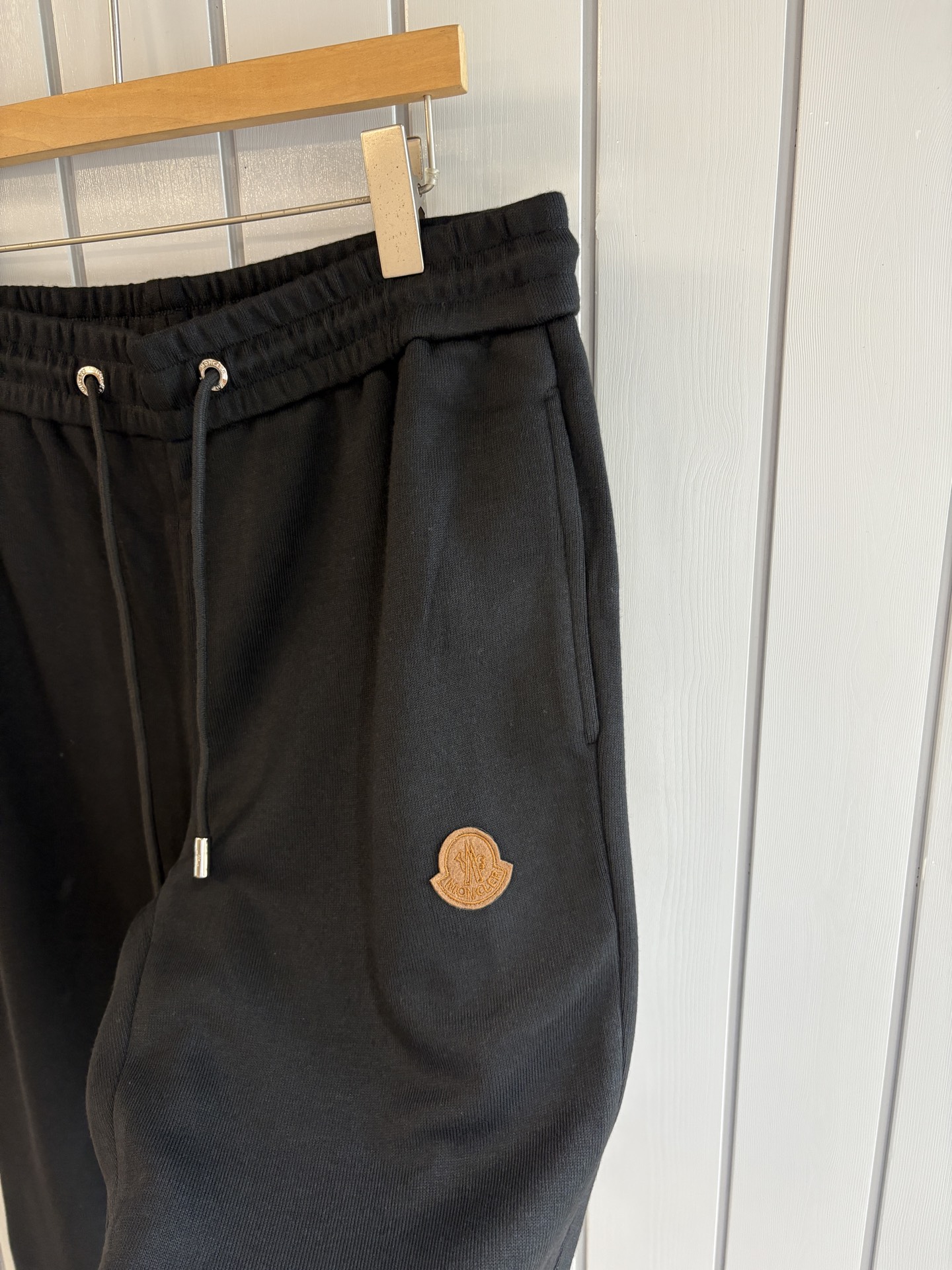 重磅推荐 男士套装 简约百搭款，不挑人穿，腰部松紧抽绳设计 出口订单标准，所有细节处理都非常到位；采用特