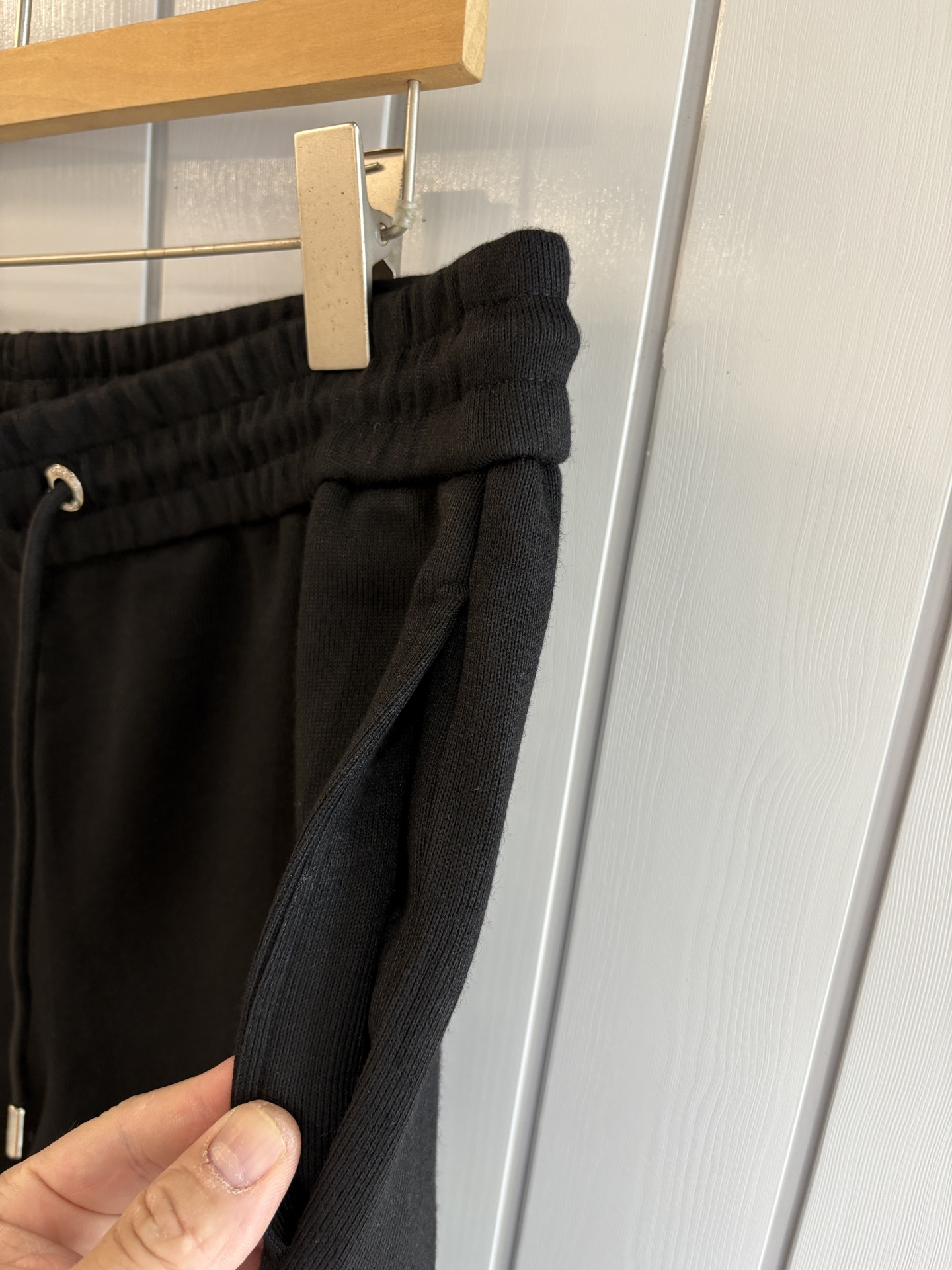 重磅推荐 男士套装 简约百搭款，不挑人穿，腰部松紧抽绳设计 出口订单标准，所有细节处理都非常到位；采用特