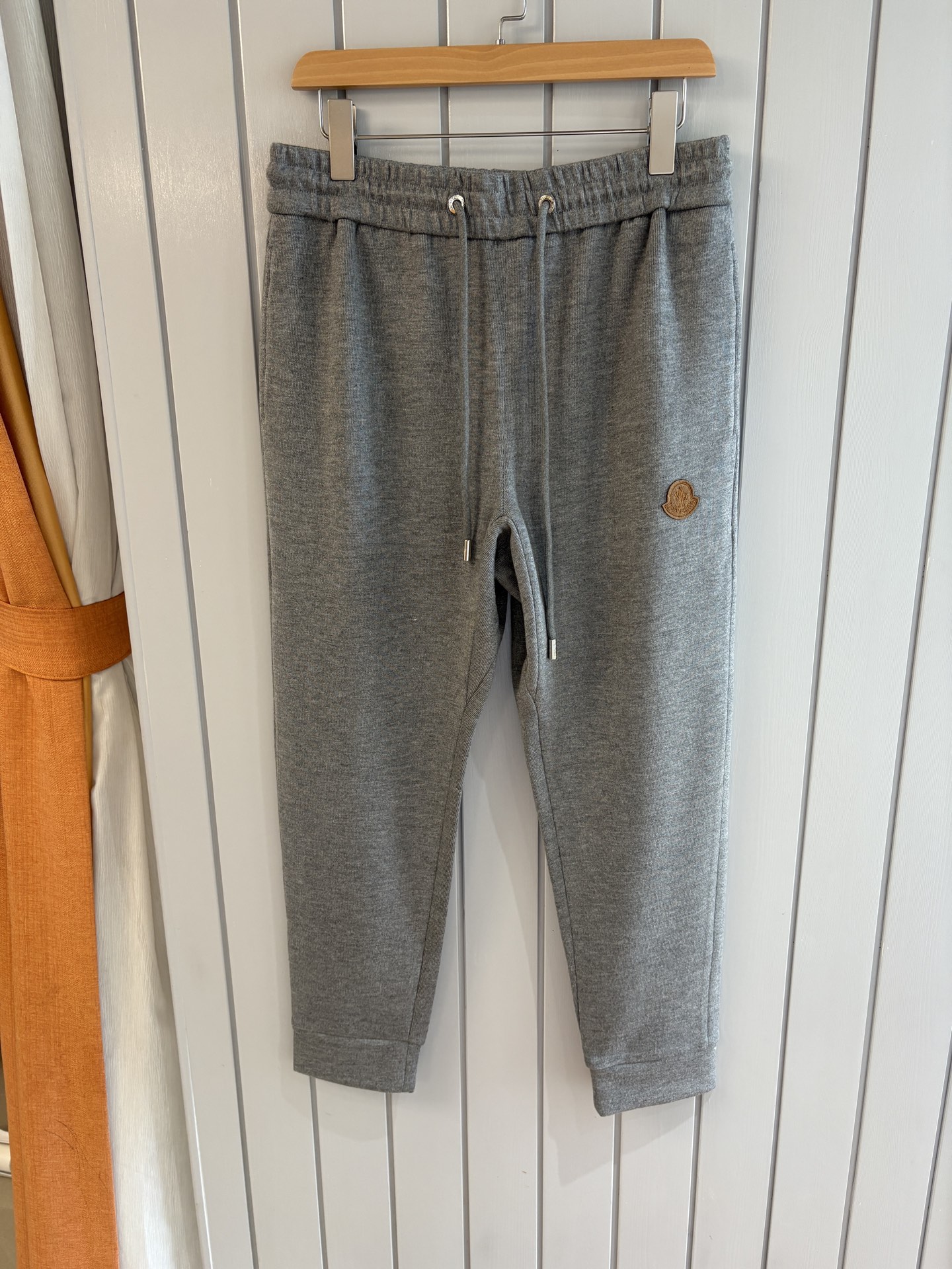 重磅推荐 男士套装 简约百搭款，不挑人穿，腰部松紧抽绳设计 出口订单标准，所有细节处理都非常到位；采用特