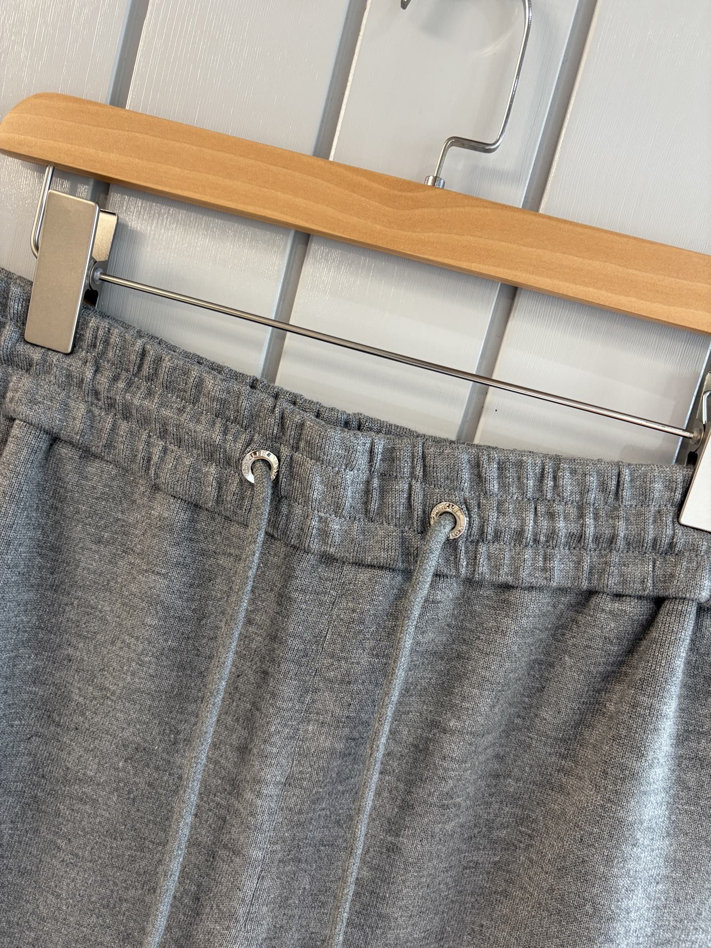 重磅推荐 男士套装 简约百搭款，不挑人穿，腰部松紧抽绳设计 出口订单标准，所有细节处理都非常到位；采用特