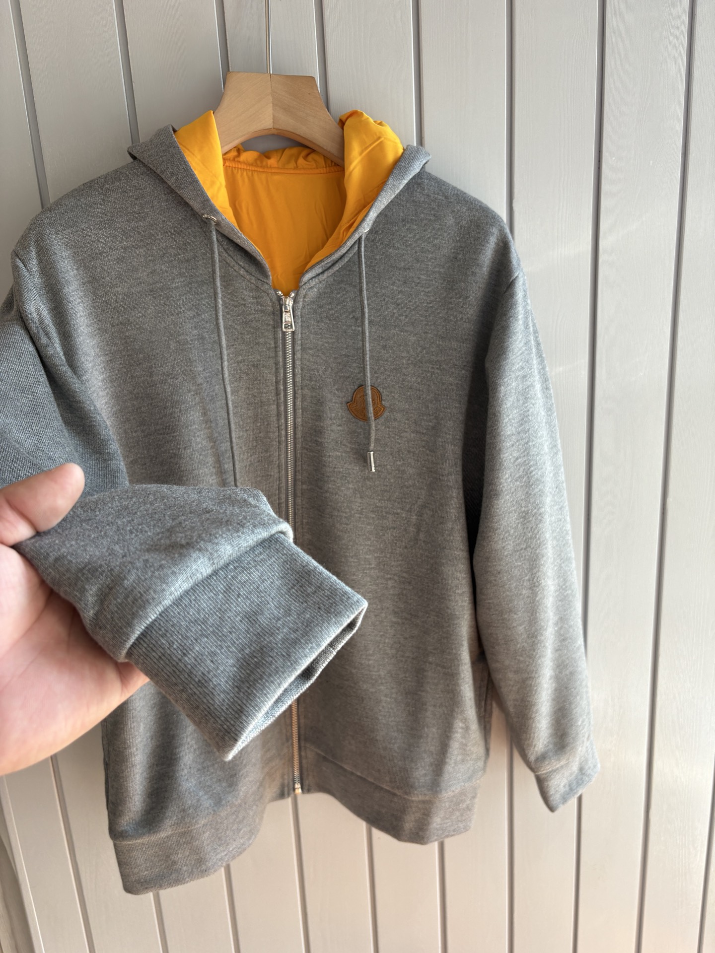 重磅推荐 男士套装 简约百搭款，不挑人穿，腰部松紧抽绳设计 出口订单标准，所有细节处理都非常到位；采用特