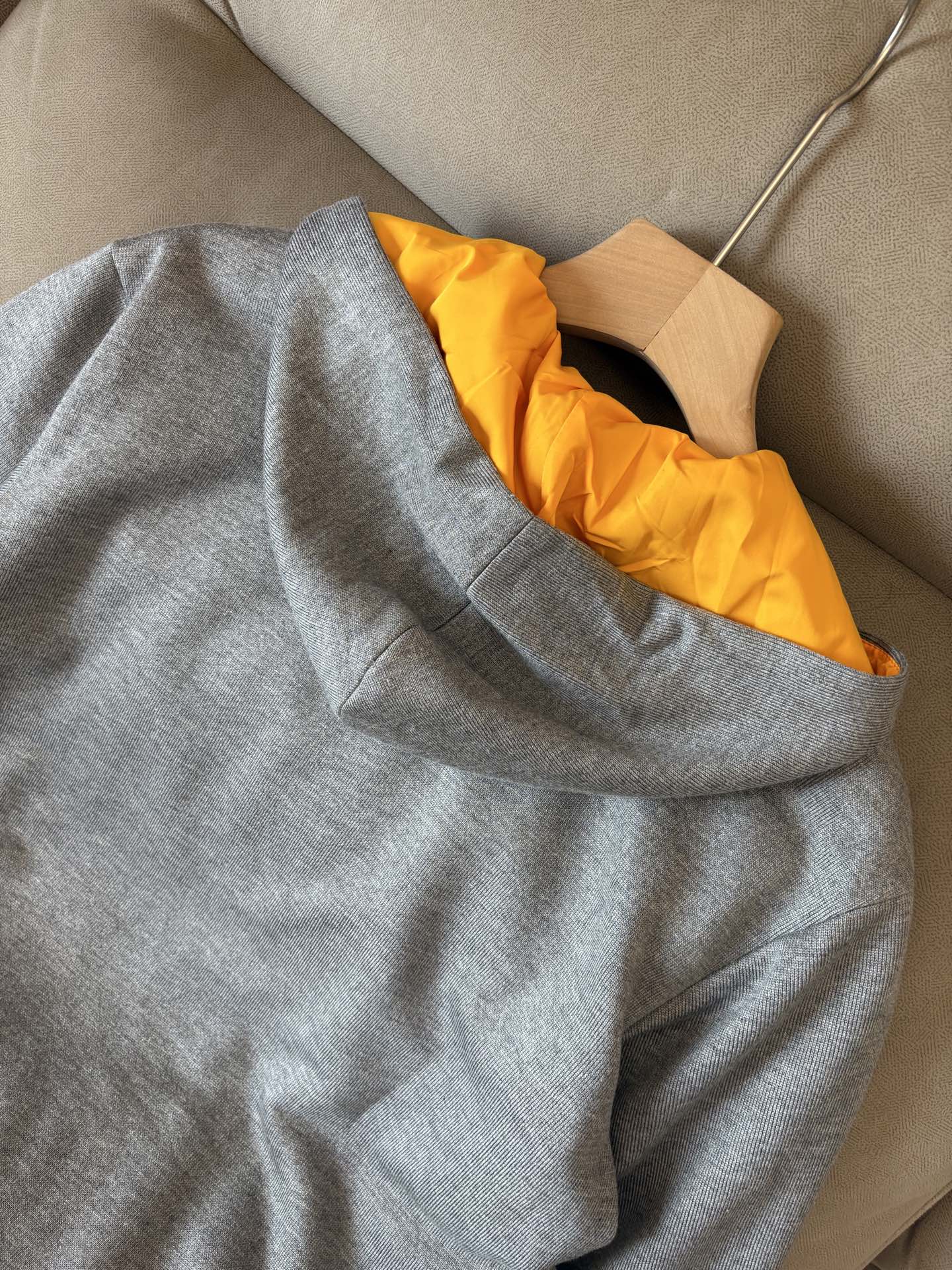 重磅推荐 男士套装 简约百搭款，不挑人穿，腰部松紧抽绳设计 出口订单标准，所有细节处理都非常到位；采用特