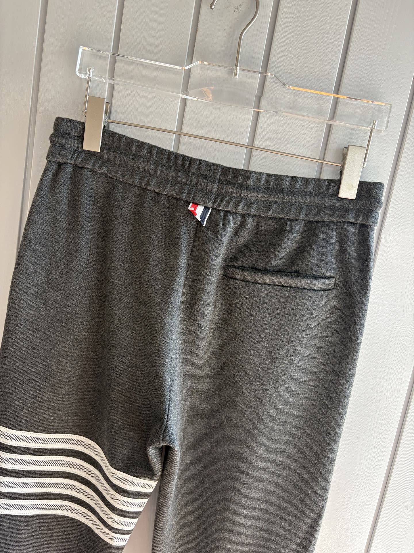 重磅推荐 男士套装 简约百搭款，不挑人穿，腰部松紧抽绳设计 出口订单标准，所有细节处理都非常到位；采用特