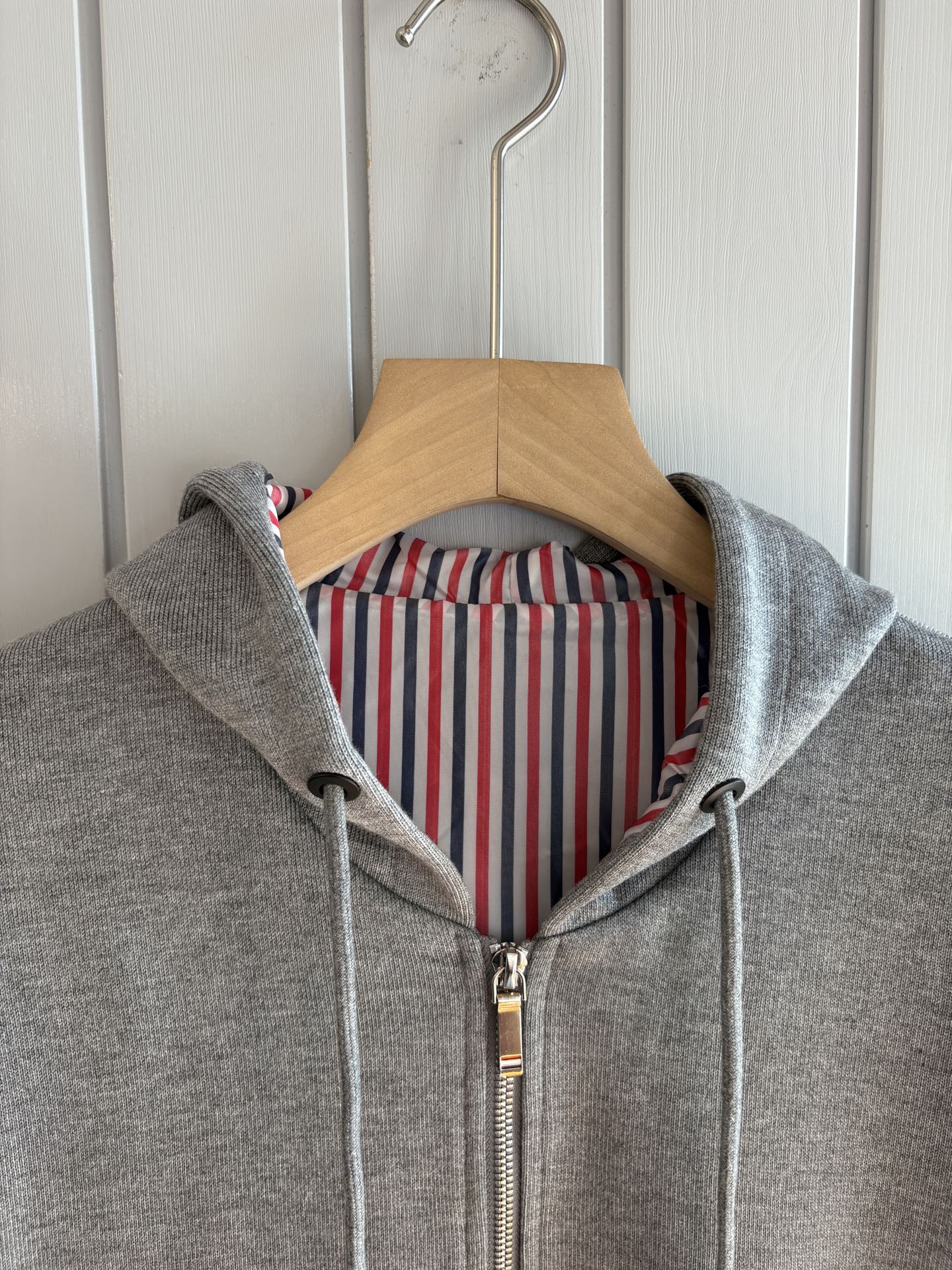 重磅推荐 男士套装 简约百搭款，不挑人穿，腰部松紧抽绳设计 出口订单标准，所有细节处理都非常到位；采用特