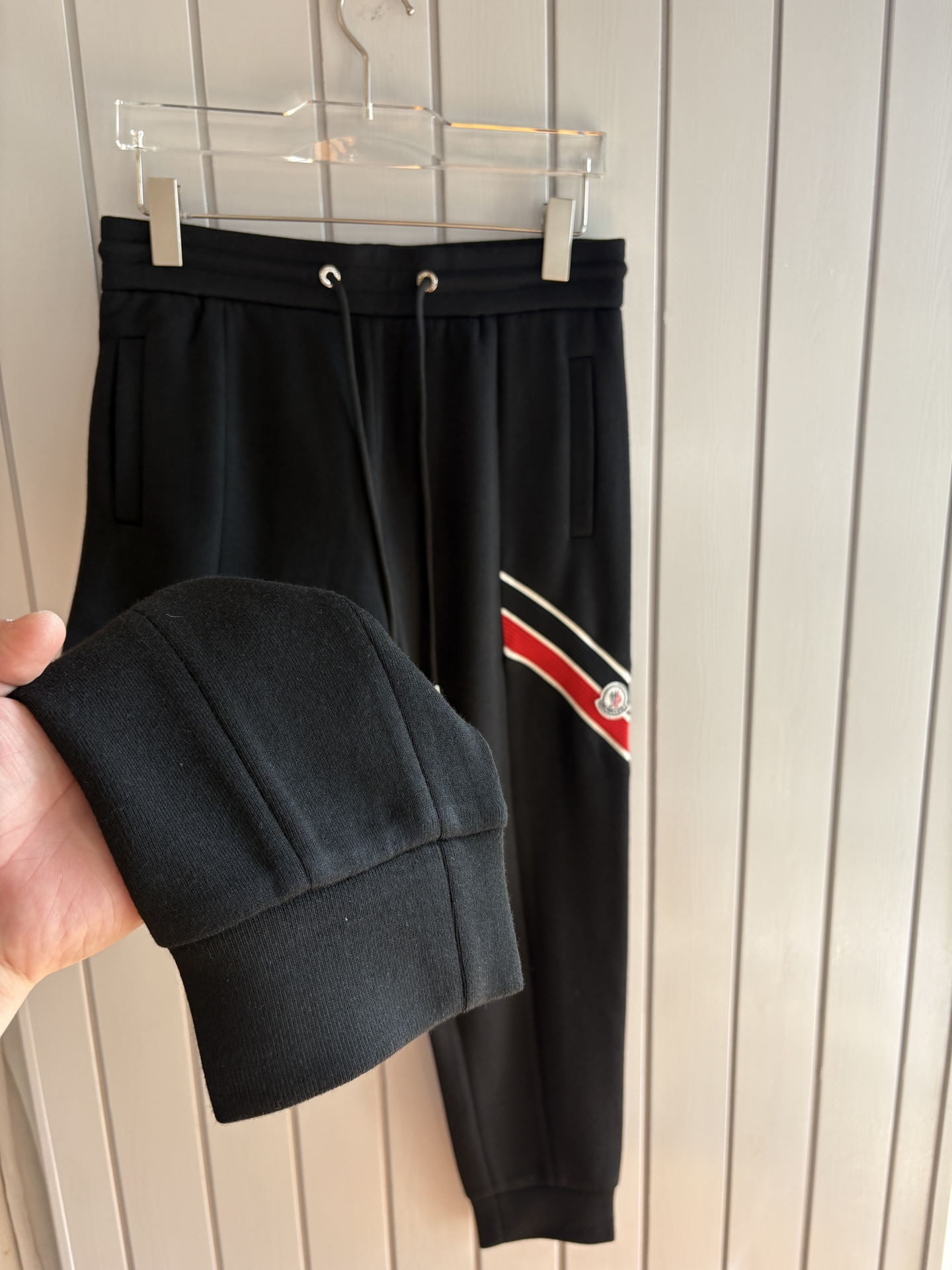 重磅推荐 男士套装 简约百搭款，不挑人穿，腰部松紧抽绳设计 出口订单标准，所有细节处理都非常到位；采用特