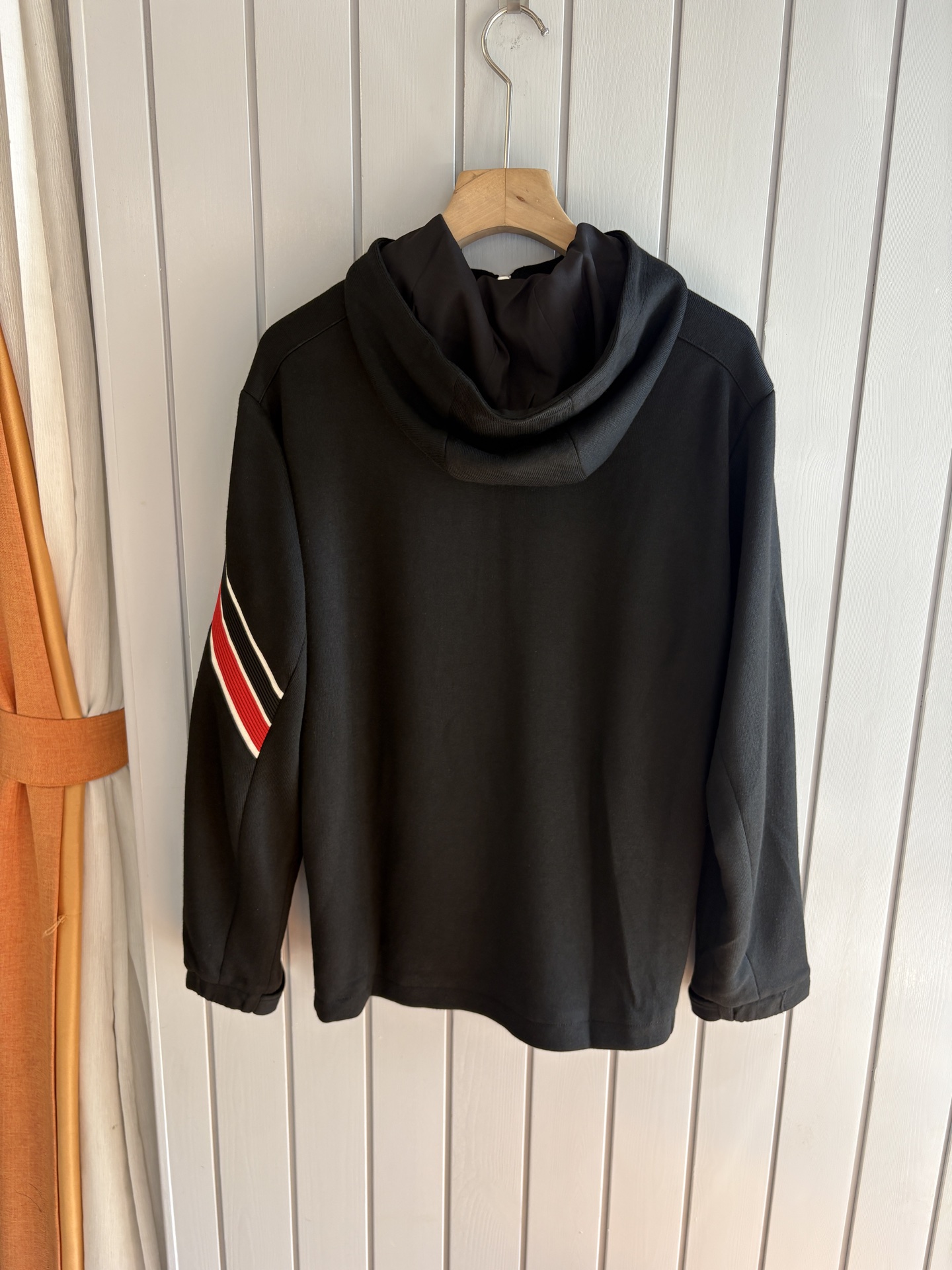 重磅推荐 男士套装 简约百搭款，不挑人穿，腰部松紧抽绳设计 出口订单标准，所有细节处理都非常到位；采用特