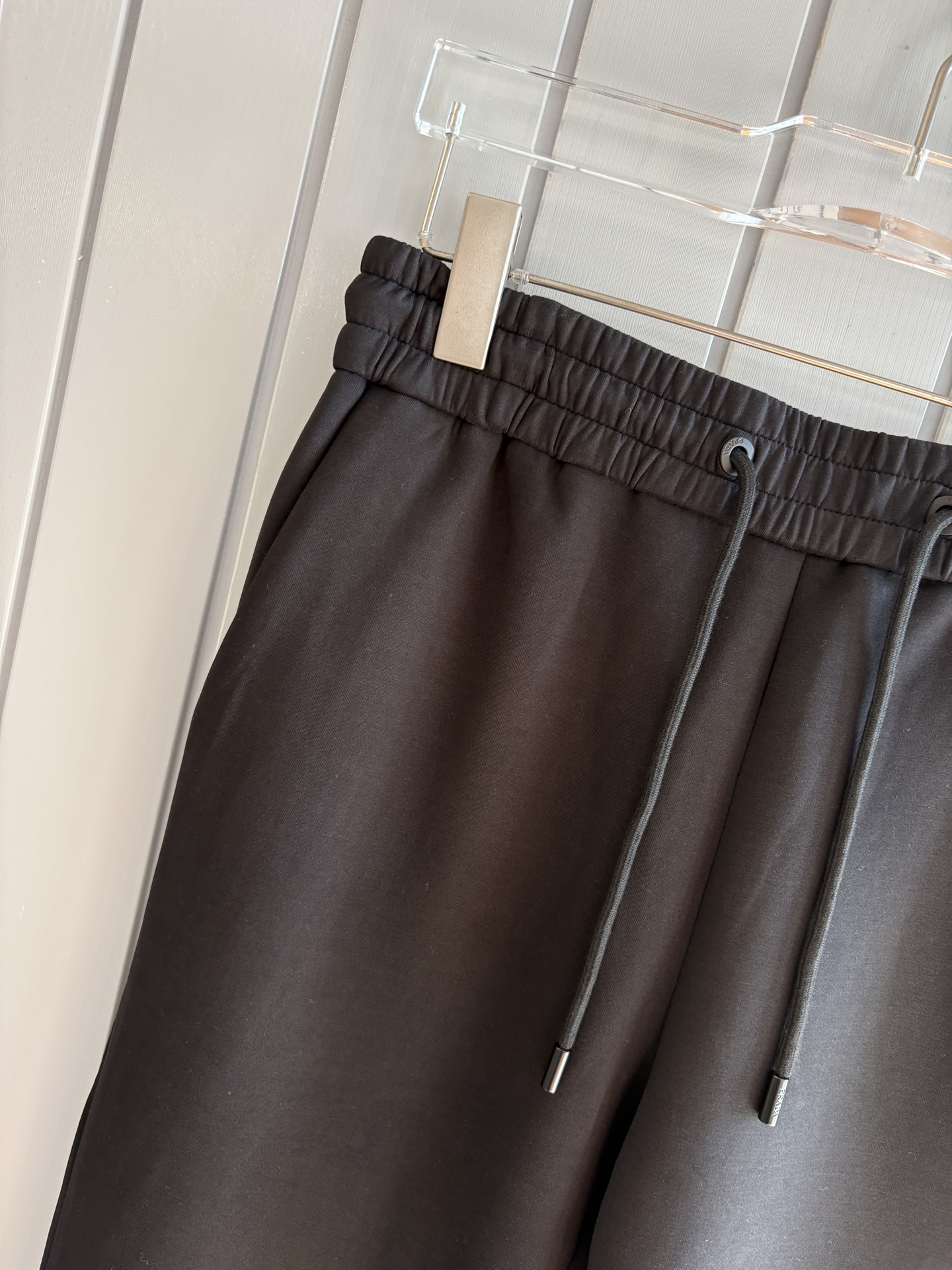 重磅推荐 男士套装 简约百搭款，不挑人穿，腰部松紧抽绳设计 出口订单标准，所有细节处理都非常到位；采用特