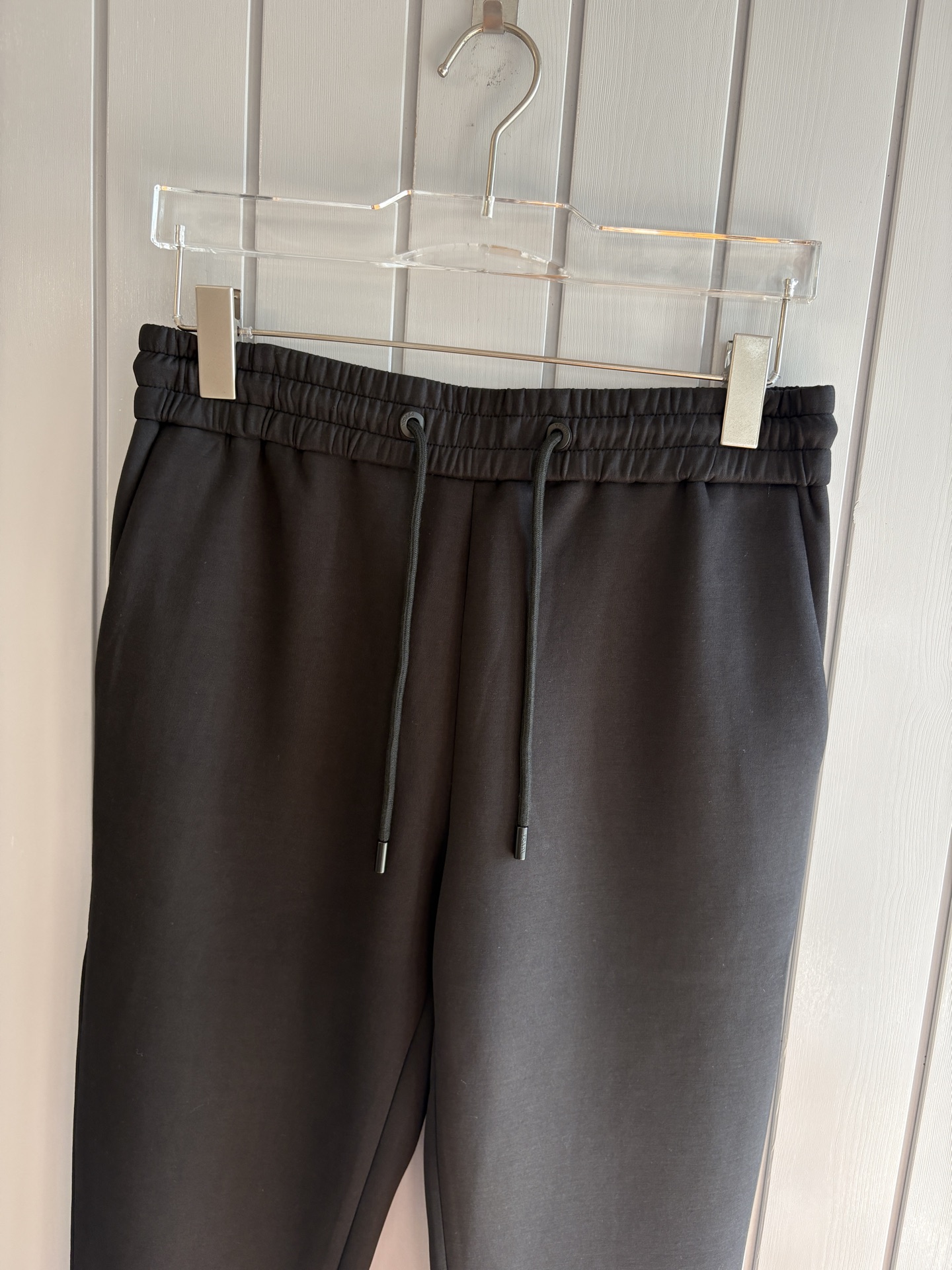 重磅推荐 男士套装 简约百搭款，不挑人穿，腰部松紧抽绳设计 出口订单标准，所有细节处理都非常到位；采用特