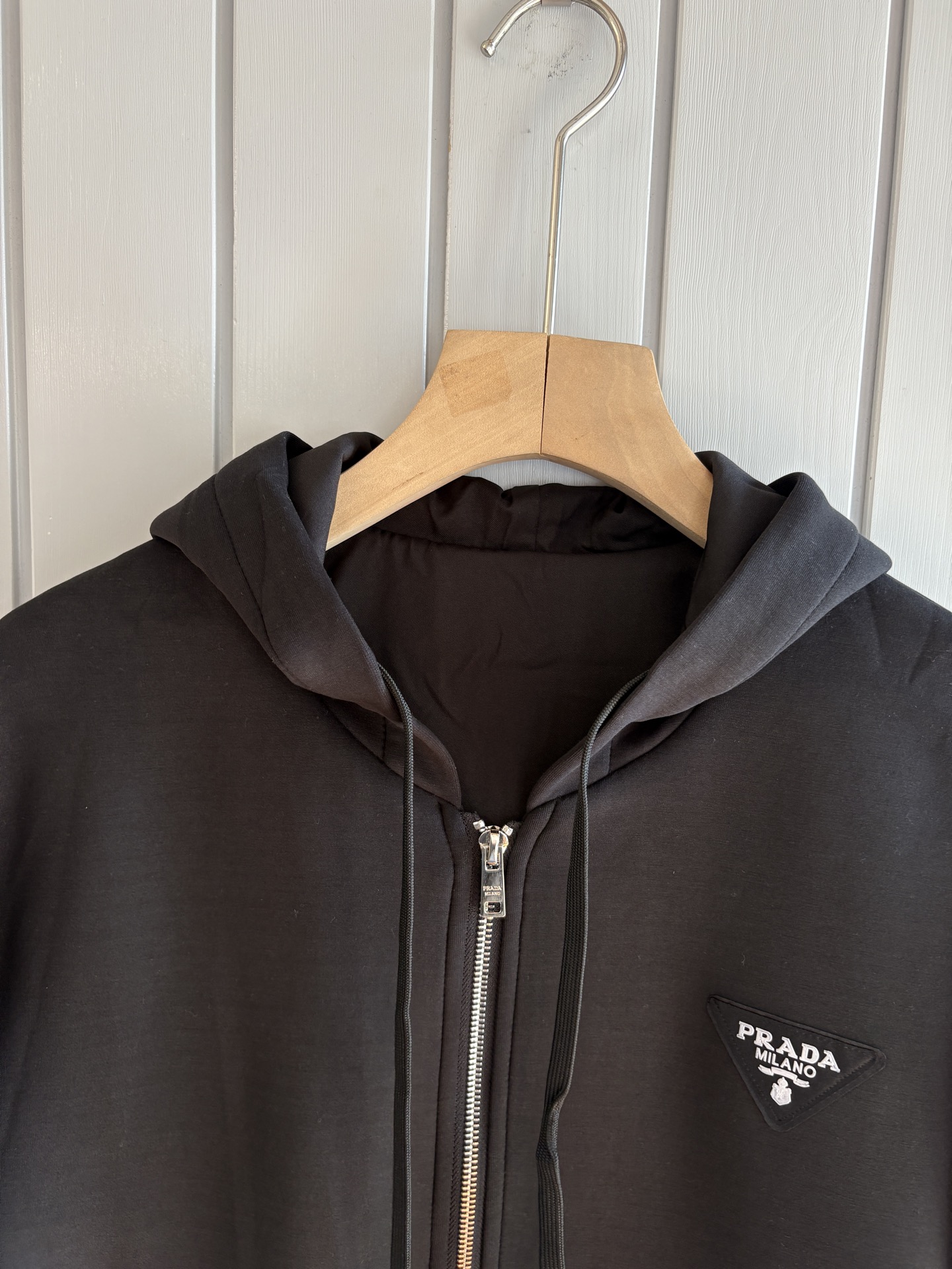 重磅推荐 男士套装 简约百搭款，不挑人穿，腰部松紧抽绳设计 出口订单标准，所有细节处理都非常到位；采用特