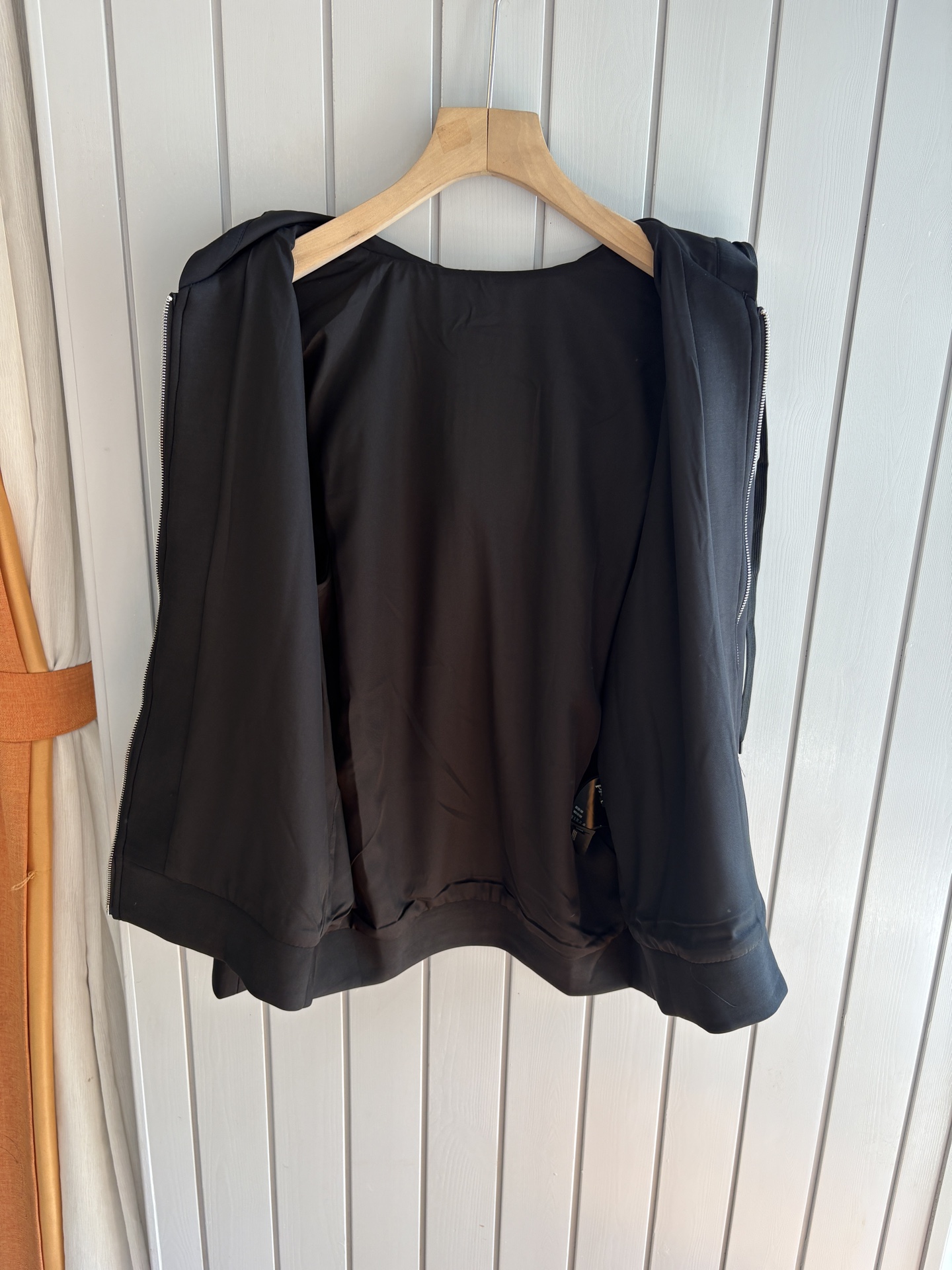 重磅推荐 男士套装 简约百搭款，不挑人穿，腰部松紧抽绳设计 出口订单标准，所有细节处理都非常到位；采用特