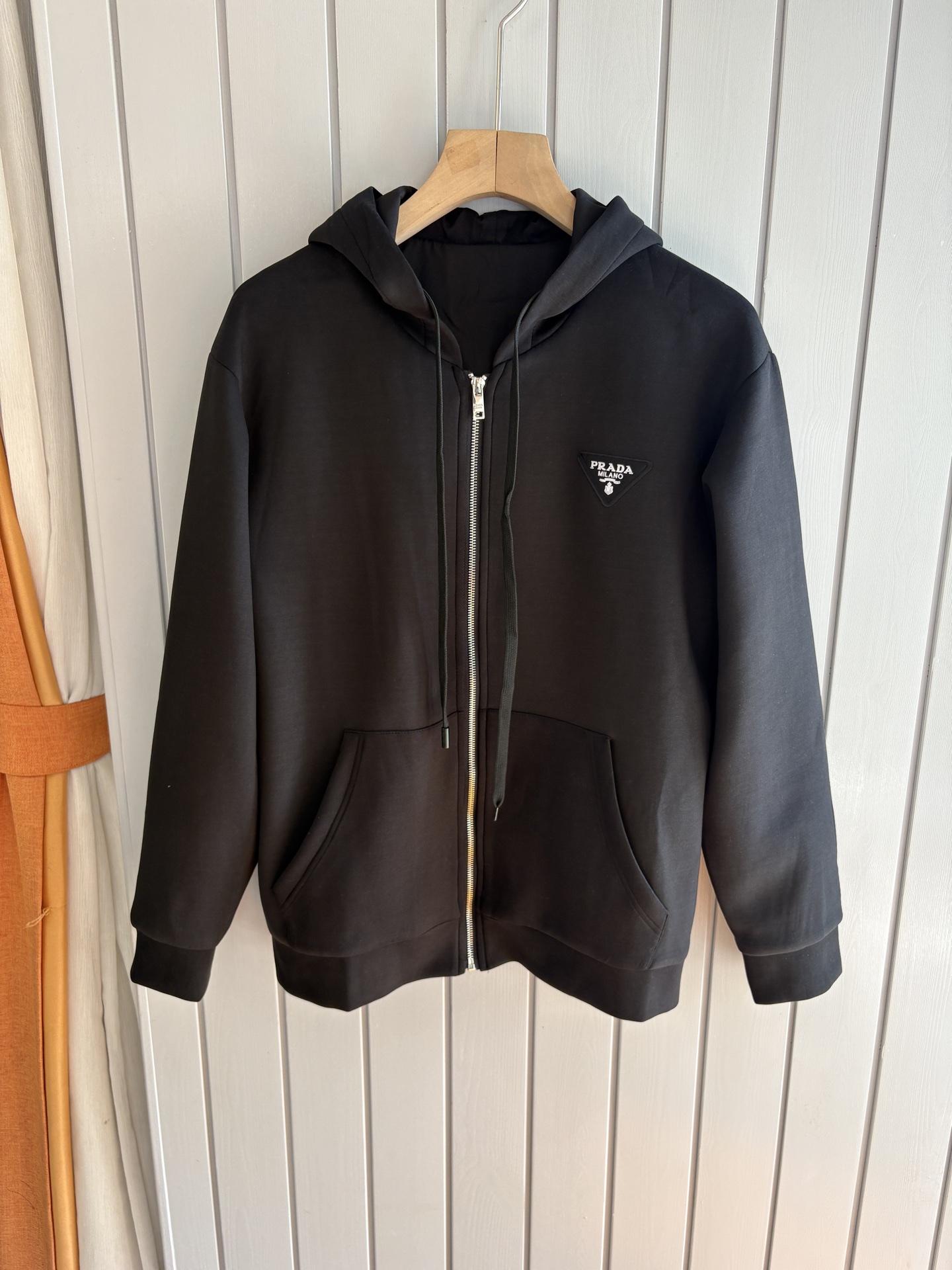 重磅推荐 男士套装 简约百搭款，不挑人穿，腰部松紧抽绳设计 出口订单标准，所有细节处理都非常到位；采用特