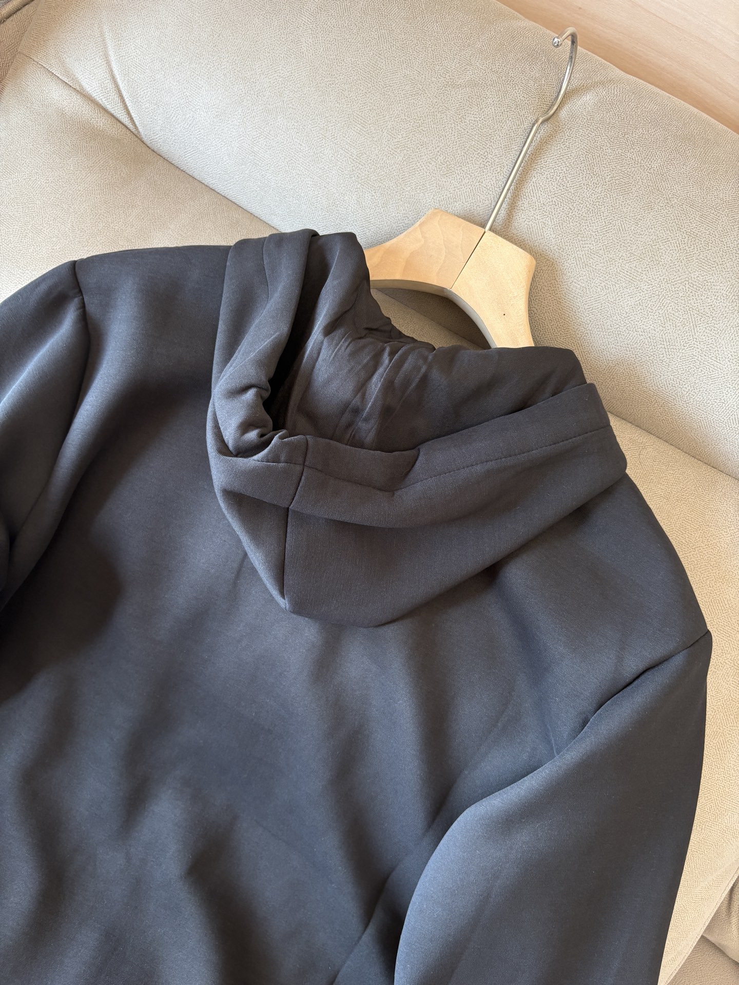 重磅推荐 男士套装 简约百搭款，不挑人穿，腰部松紧抽绳设计 出口订单标准，所有细节处理都非常到位；采用特