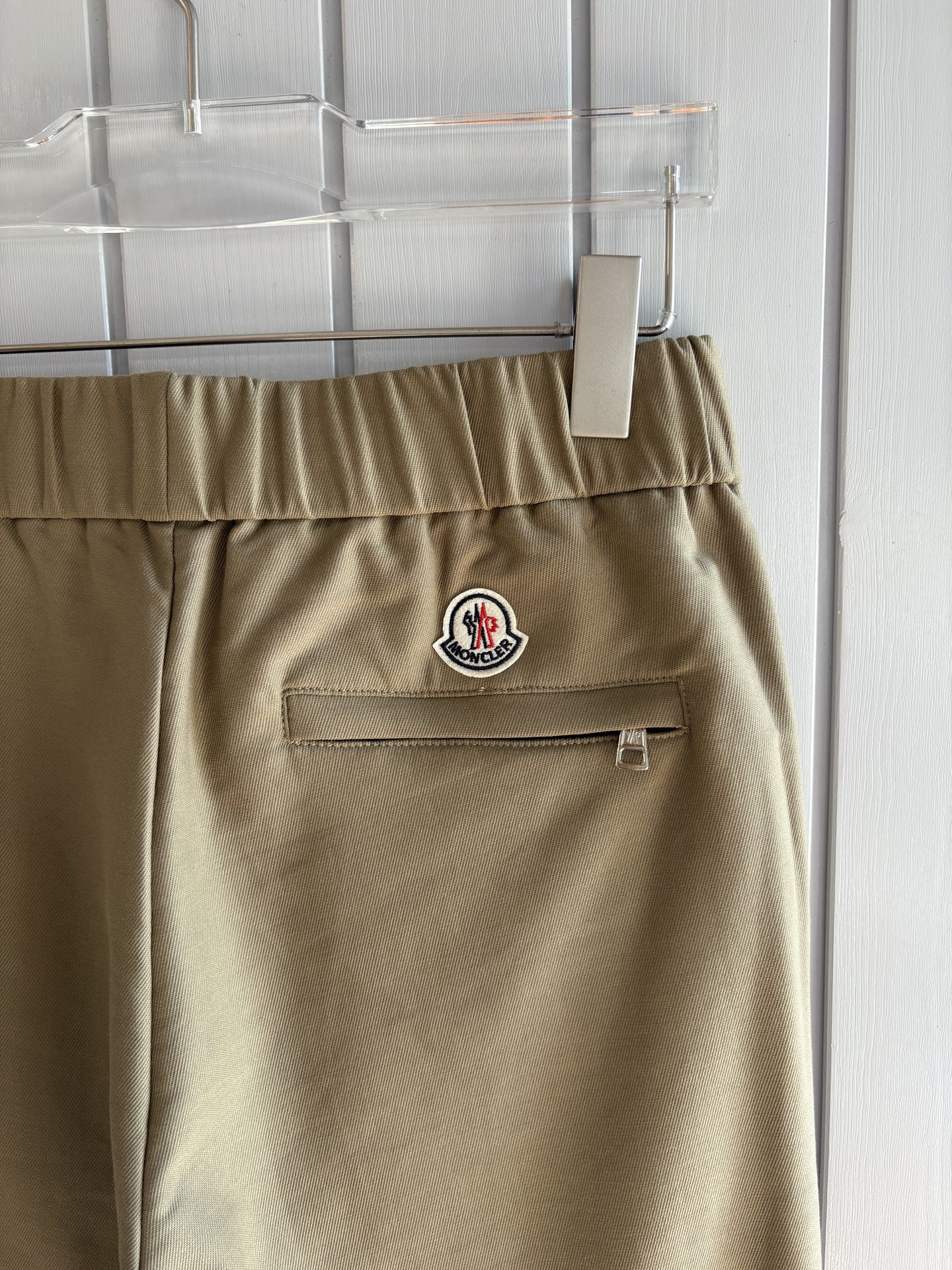 蒙*口 Mo**ler 新款休闲透气休闲裤！重磅定制面料裤子面料扎实上身挺括有型做工极其考究，不挑人百搭