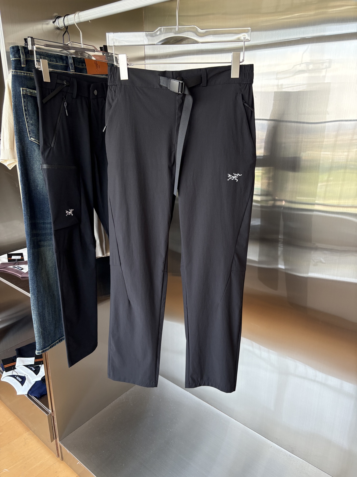 NO:492748,The 2025 official website synchronization classic outdoor work pants super positive color overseas synchronous hairstyles this year's trends Imported technological fabrics L-3XL, alexander wang19860909始祖2025官网同步 经典户外 工装裤 颜色超级正 海外同步发型 今年流行趋势 进口科技面料 L-3XL,,alexander wang,Men's clothing