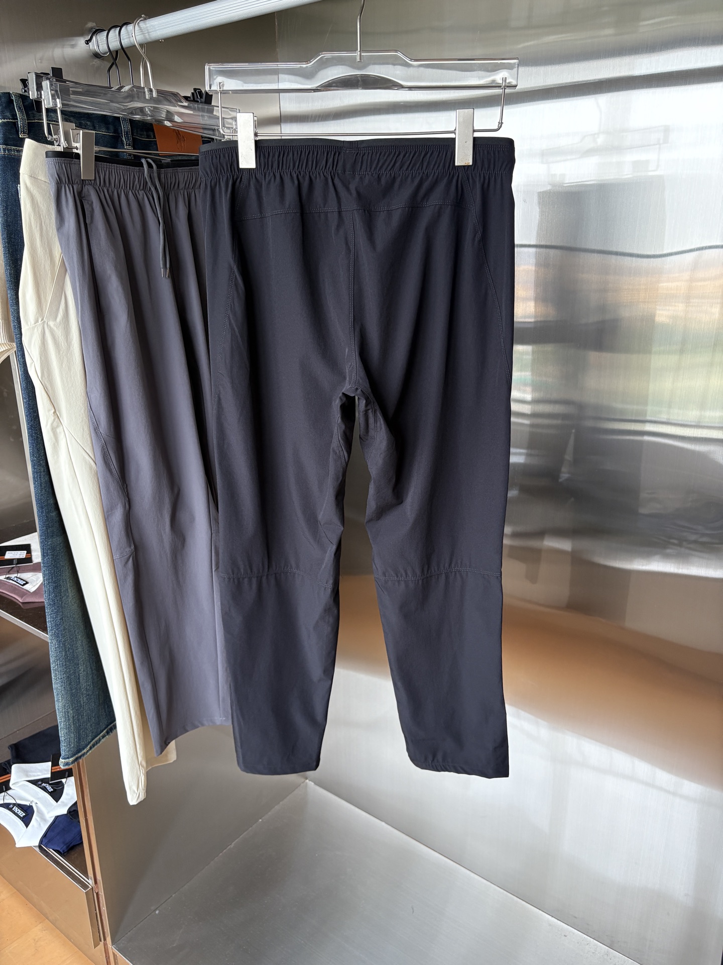  始祖鸟 官网同步 经典户外 工装裤 颜色超级正  海外同步发型 今年流行趋势 进口科技面料 L-3XL