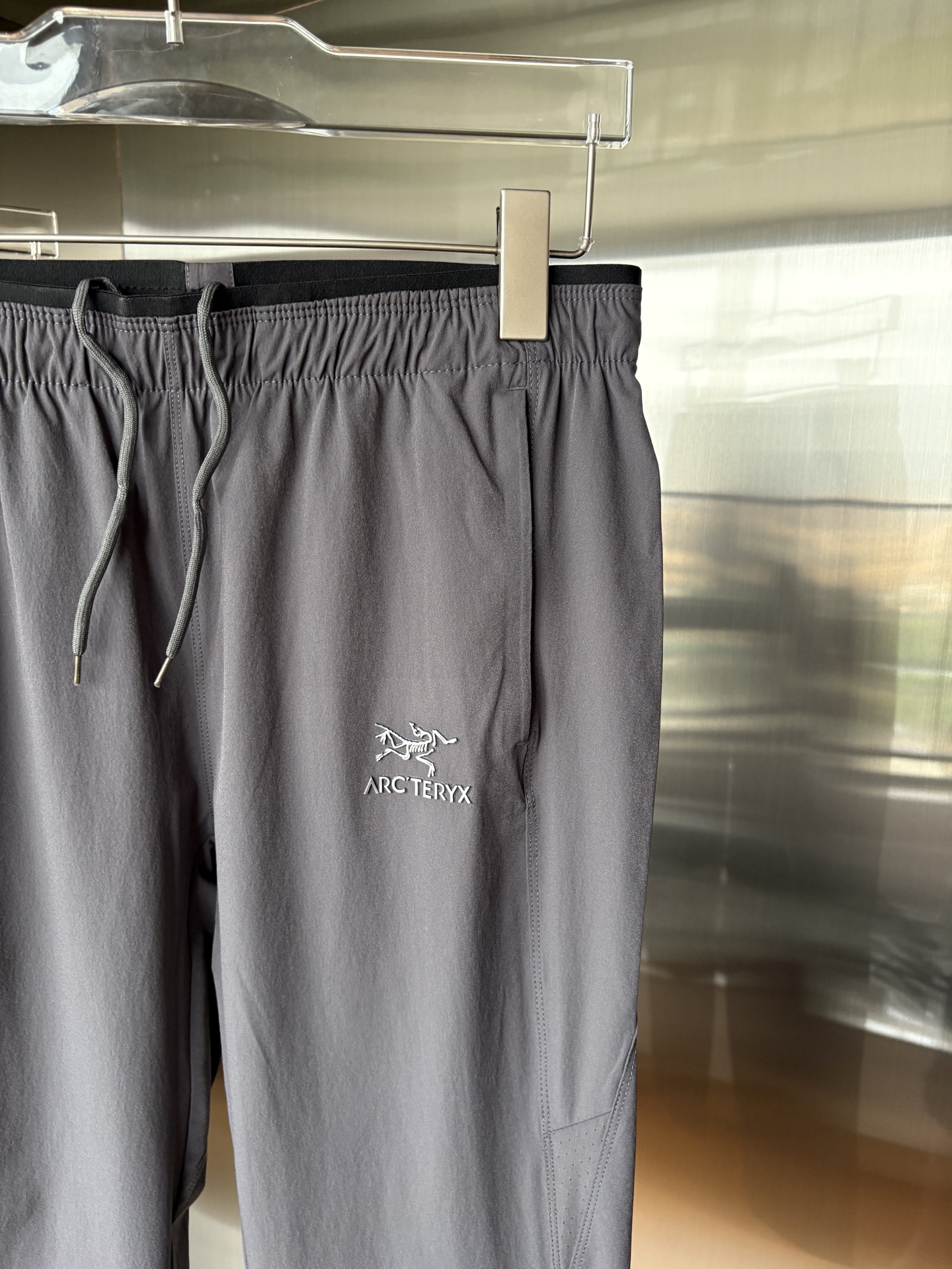  始祖鸟 官网同步 经典户外 工装裤 颜色超级正  海外同步发型 今年流行趋势 进口科技面料 L-3XL