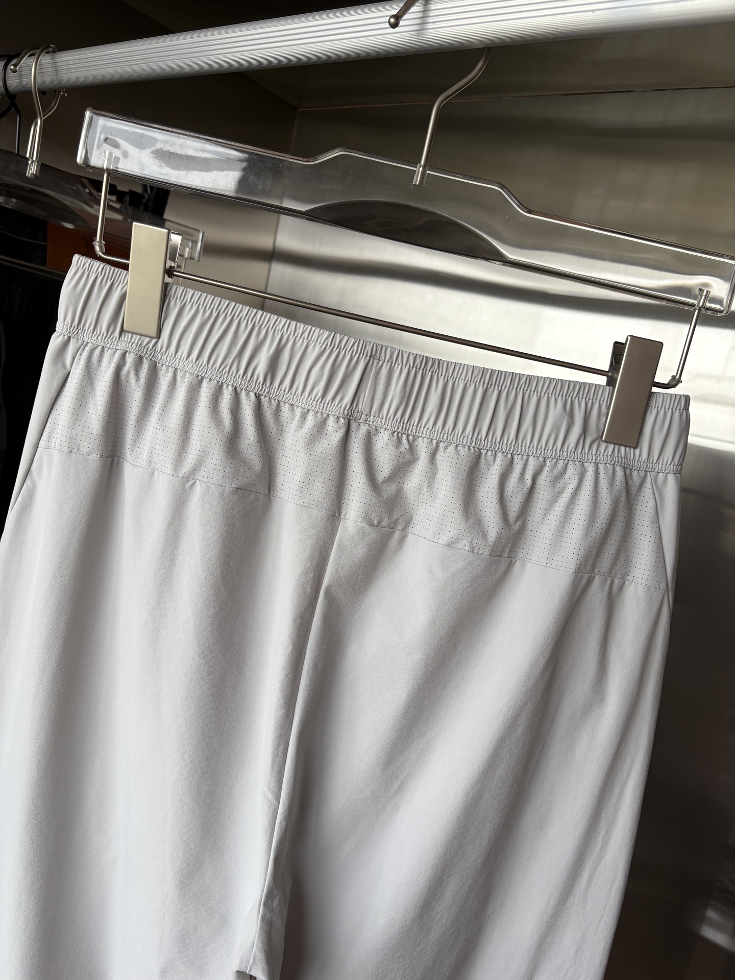  始祖鸟 官网同步 经典户外 工装裤 颜色超级正  海外同步发型 今年流行趋势 进口科技面料 M-3XL