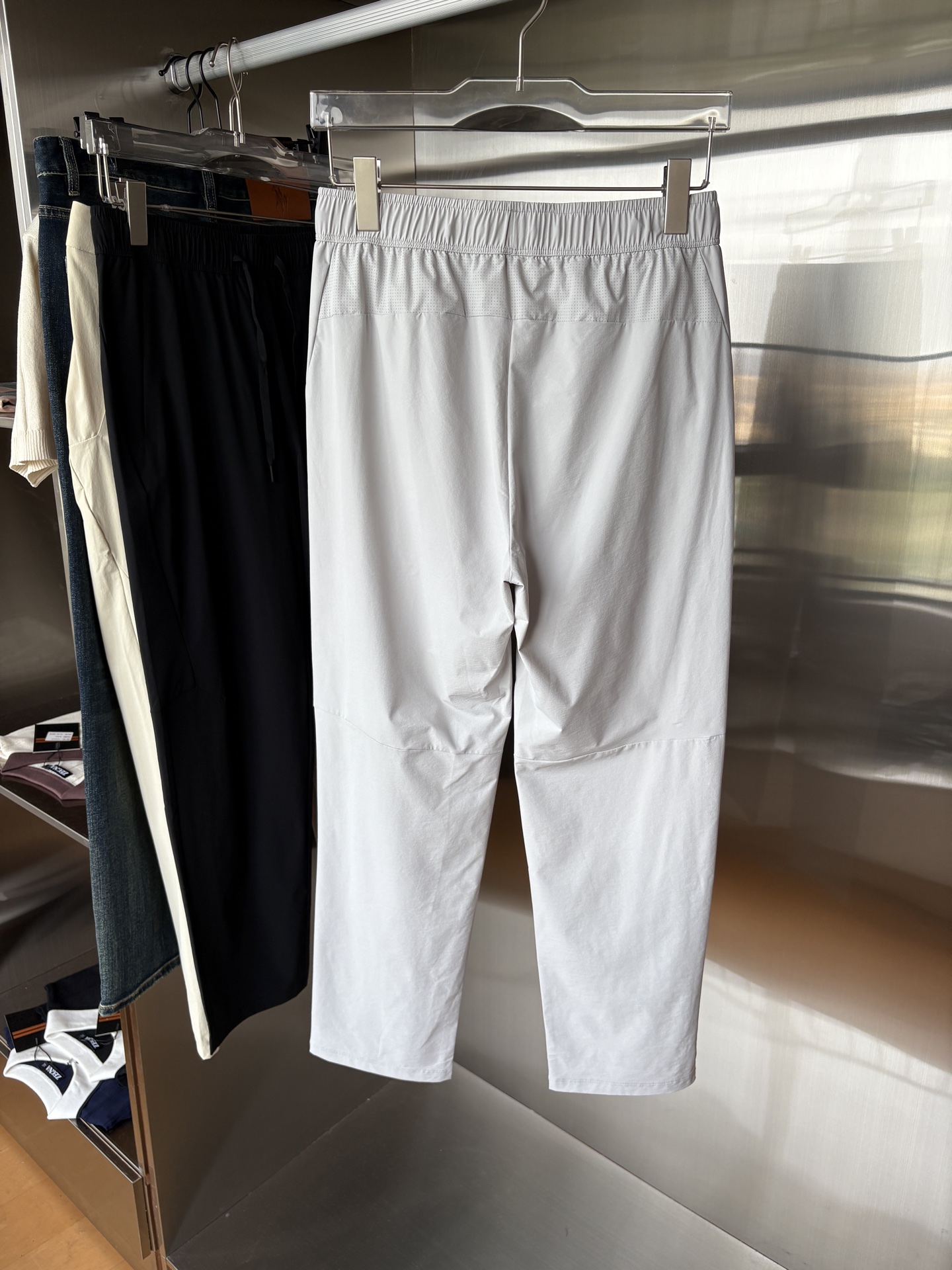  始祖鸟 官网同步 经典户外 工装裤 颜色超级正  海外同步发型 今年流行趋势 进口科技面料 M-3XL