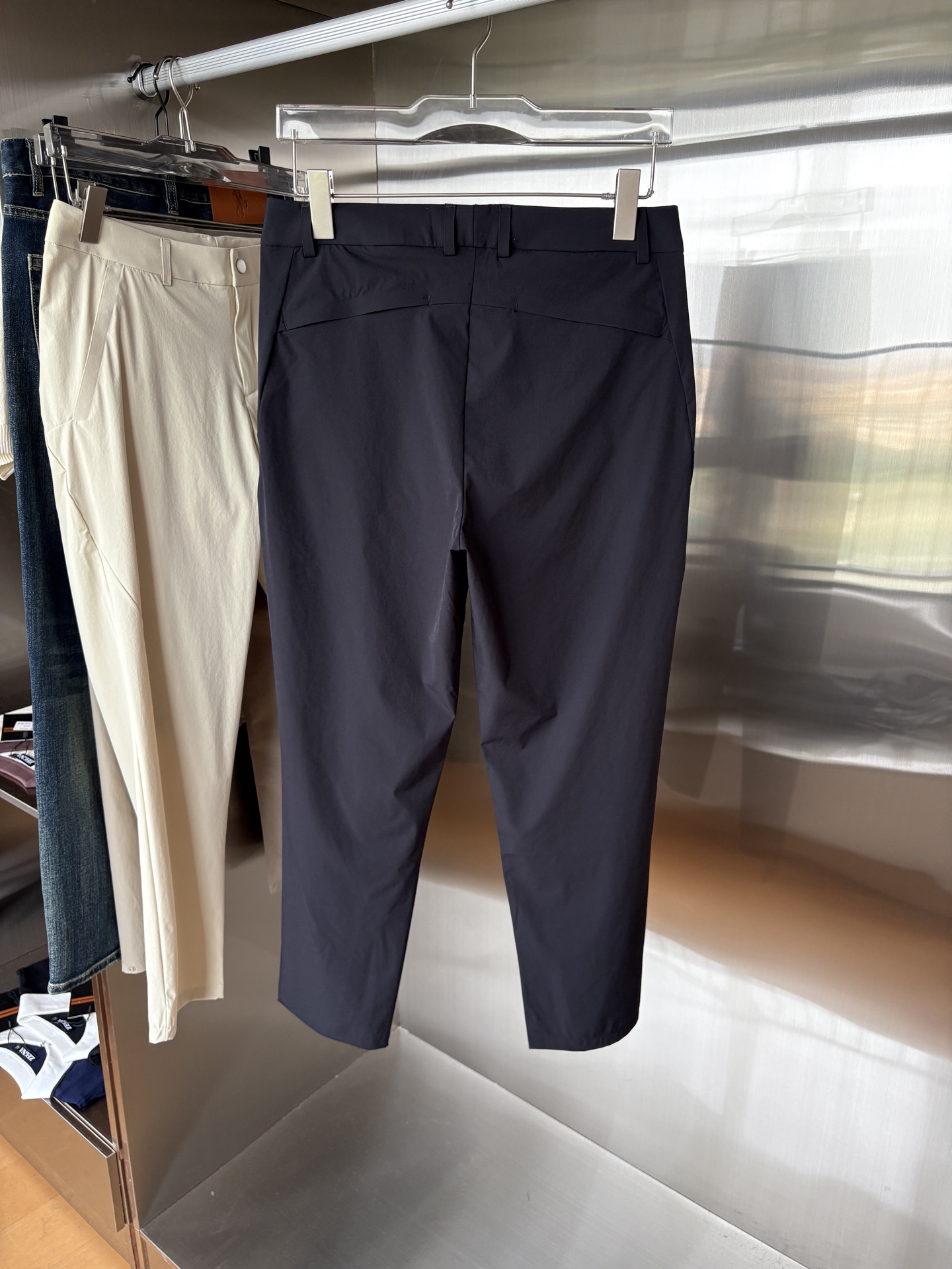  始祖鸟 官网同步 经典户外 工装裤 颜色超级正  海外同步发型 今年流行趋势 进口科技面料 M-3XL