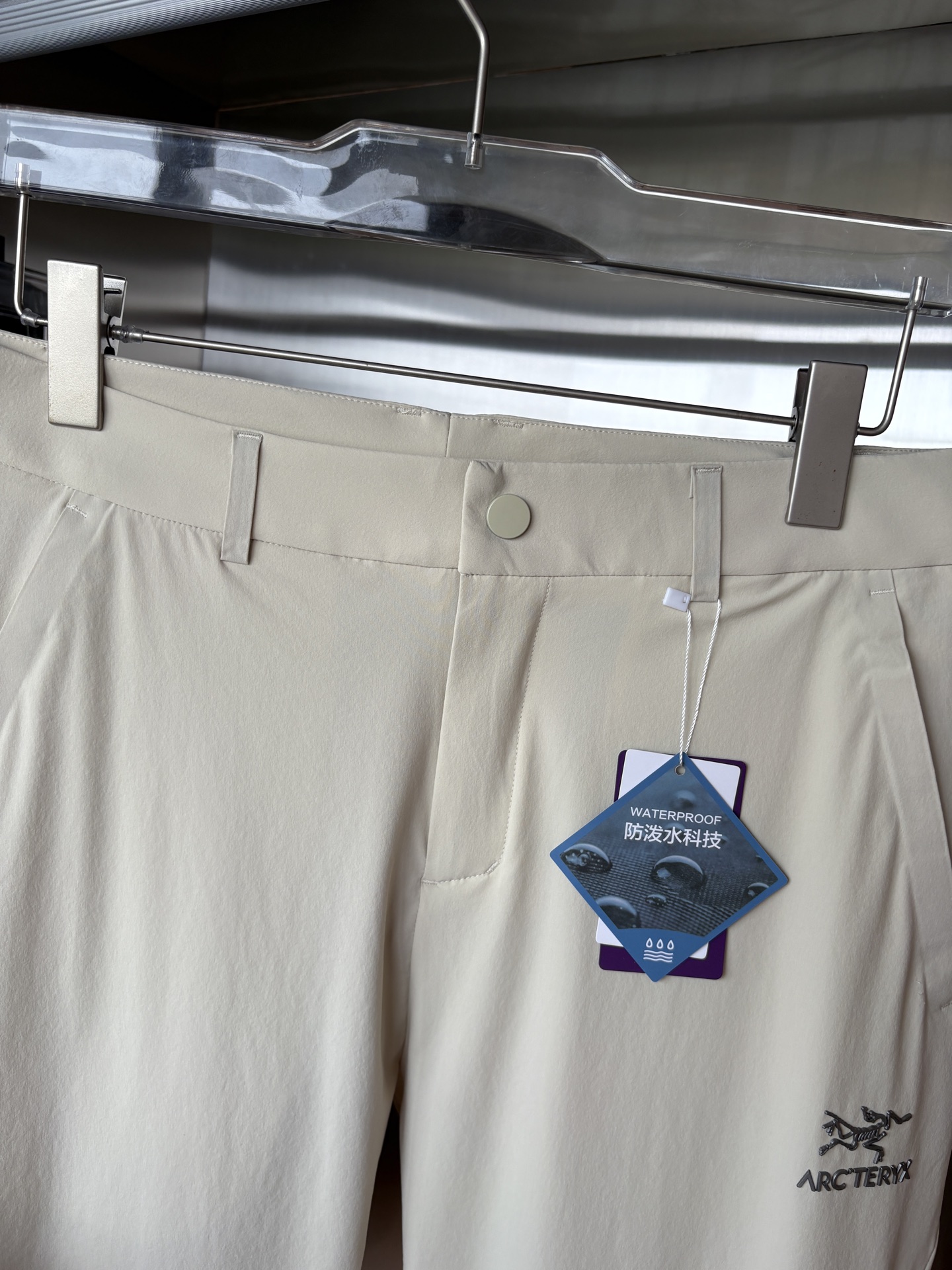  始祖鸟 官网同步 经典户外 工装裤 颜色超级正  海外同步发型 今年流行趋势 进口科技面料 M-3XL