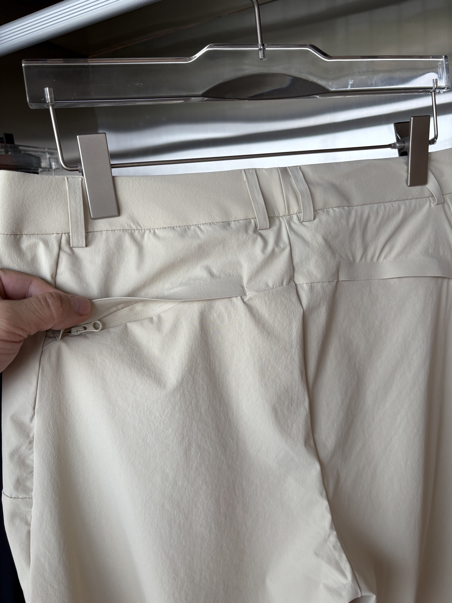  始祖鸟 官网同步 经典户外 工装裤 颜色超级正  海外同步发型 今年流行趋势 进口科技面料 M-3XL