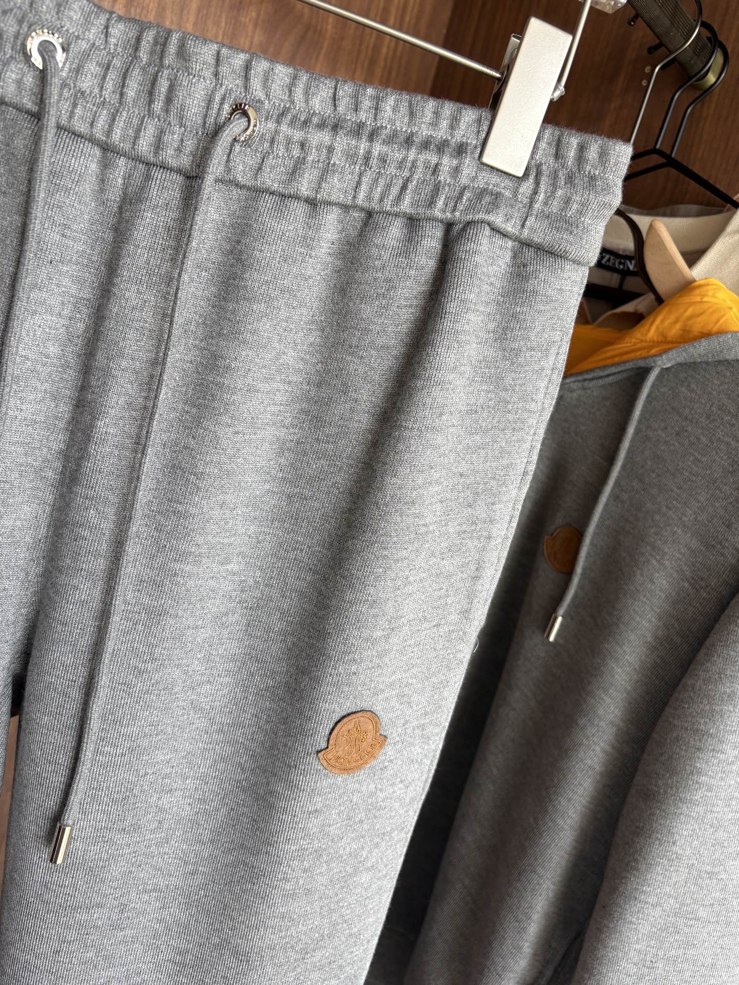 Men’s Outfits: Heavy Pounds with Simple, Loosed Waist Design and 3D Strutting Process - 图片 4