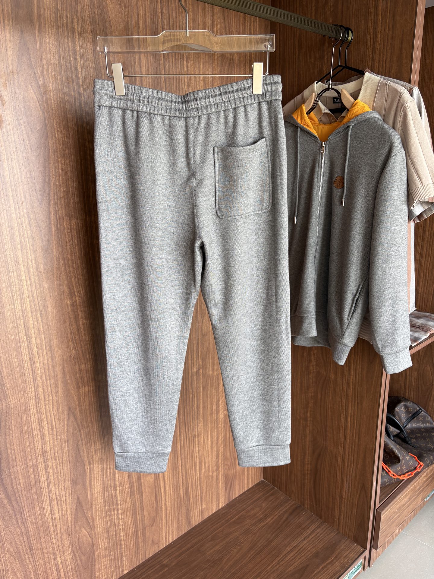 Men’s Outfits: Heavy Pounds with Simple, Loosed Waist Design and 3D Strutting Process - 图片 2