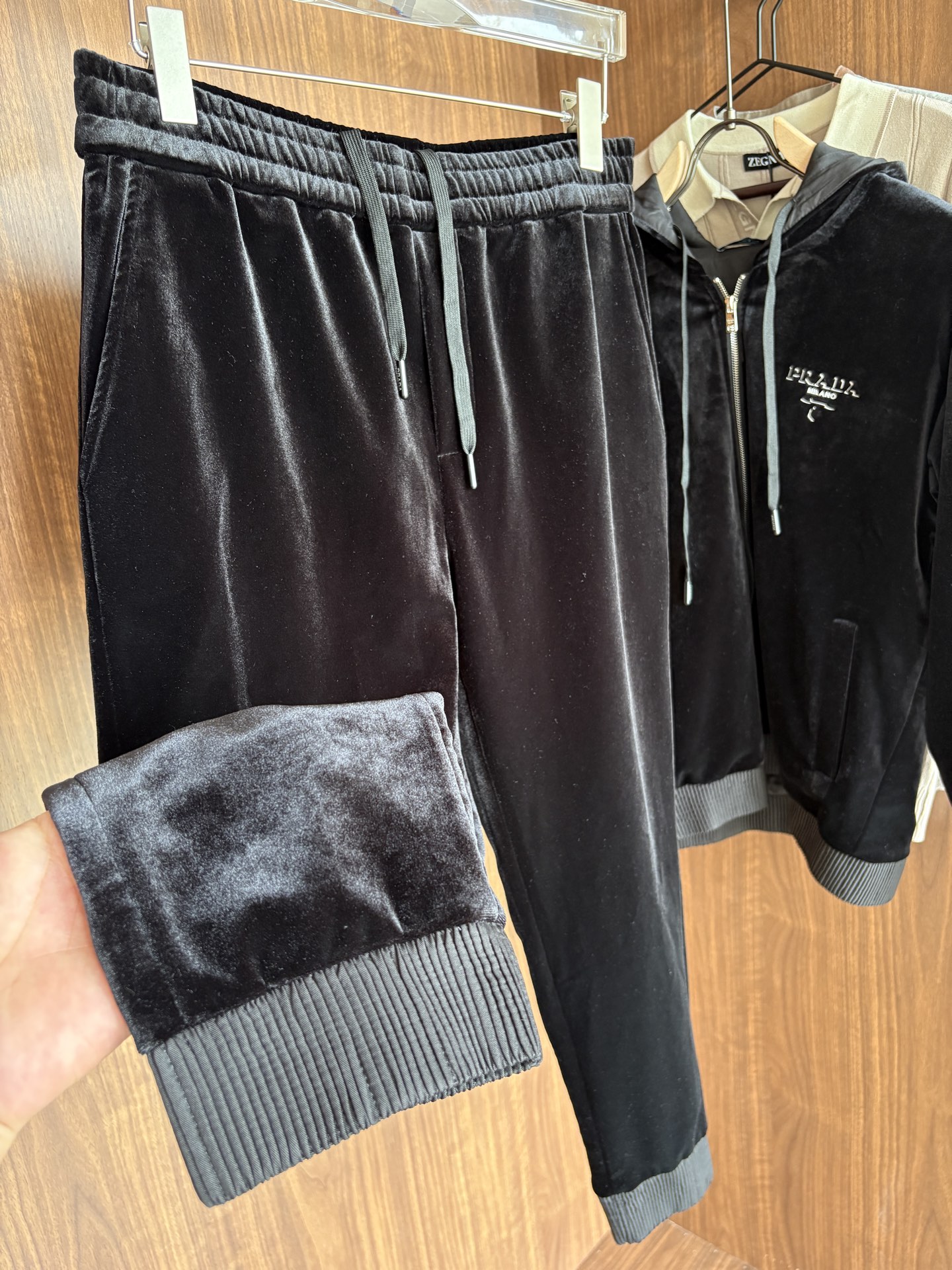 Men’s Suit with 3D Strutting Process, Wool Flutter, and Skin Comfort Pants - 图片 7
