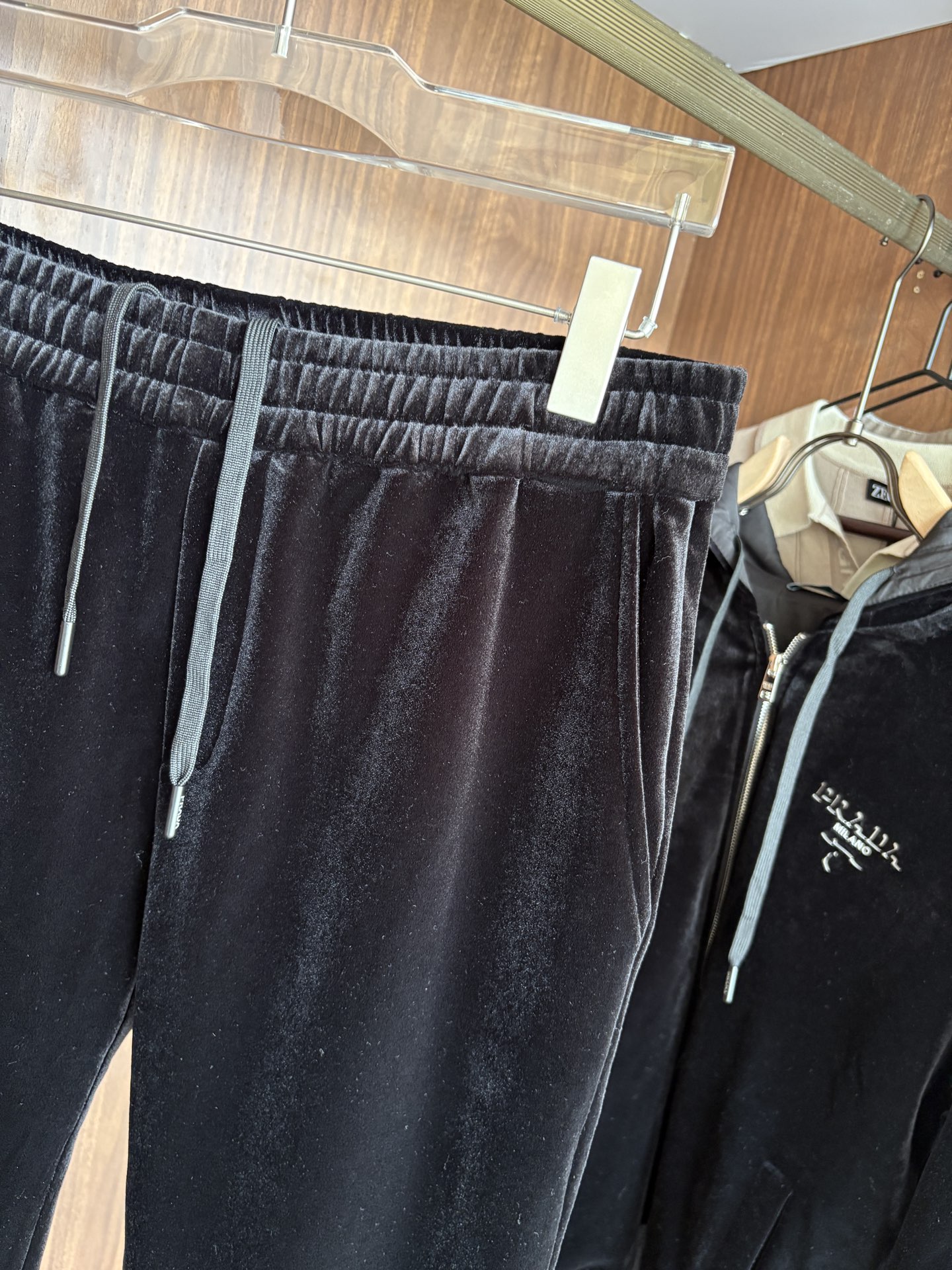 Men’s Suit with 3D Strutting Process, Wool Flutter, and Skin Comfort Pants - 图片 4