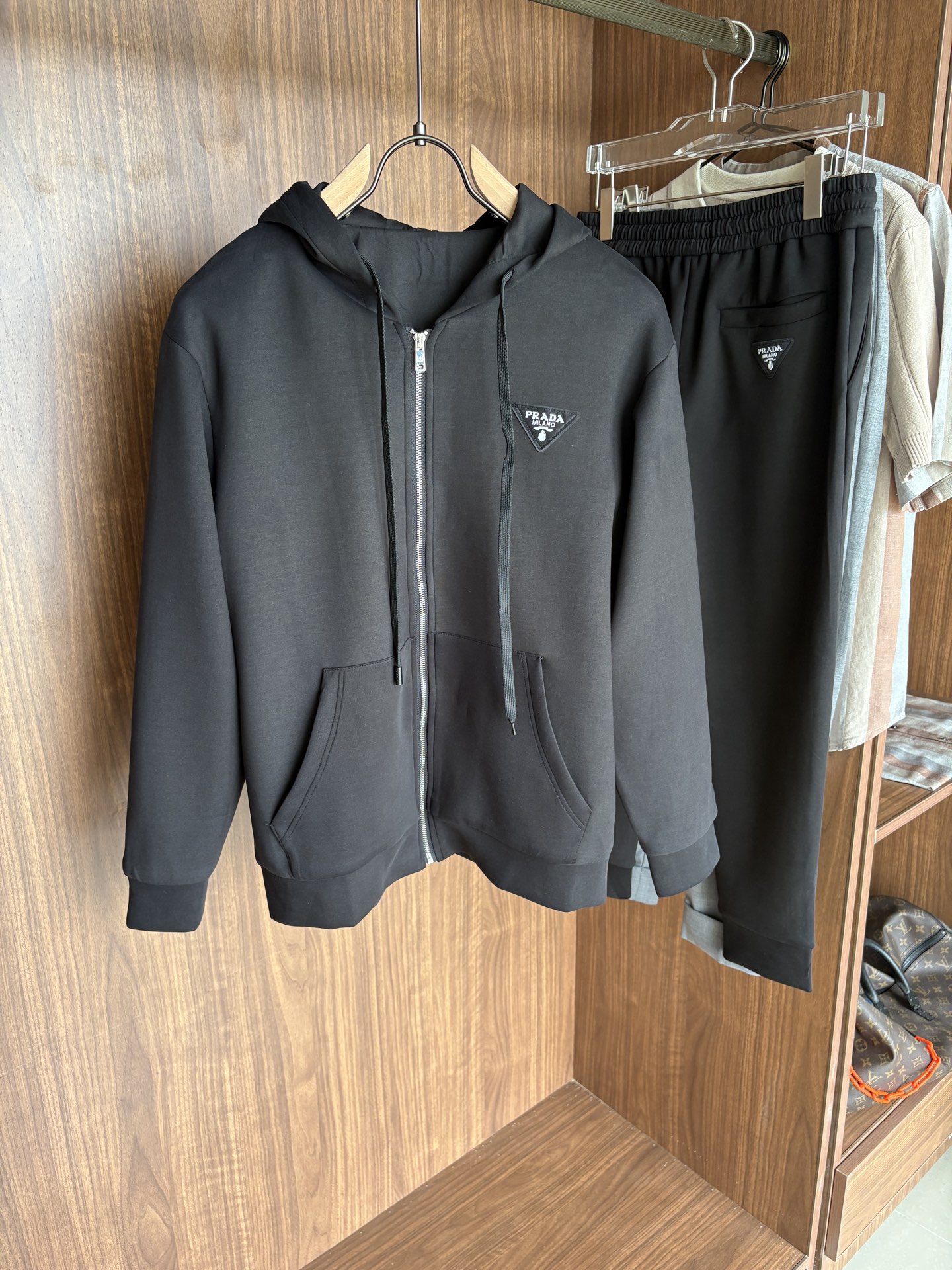 Men’s Outfits: Heavy Pounds, Simple Design, Wool Flavour, Export Order Standards - 图片 9