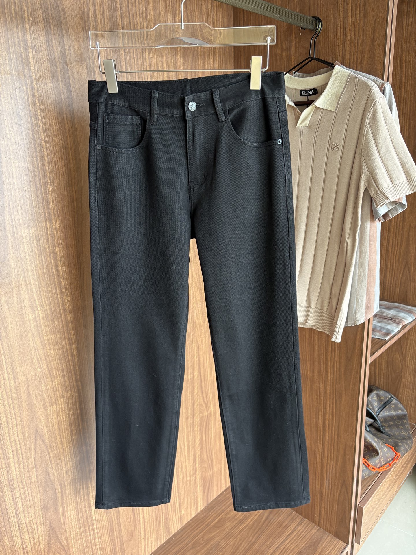 Luxurious Custom Water-Washed Jeans with Top-Level Embroidery and Original Hardware: Review and Recommendation - 图片 2