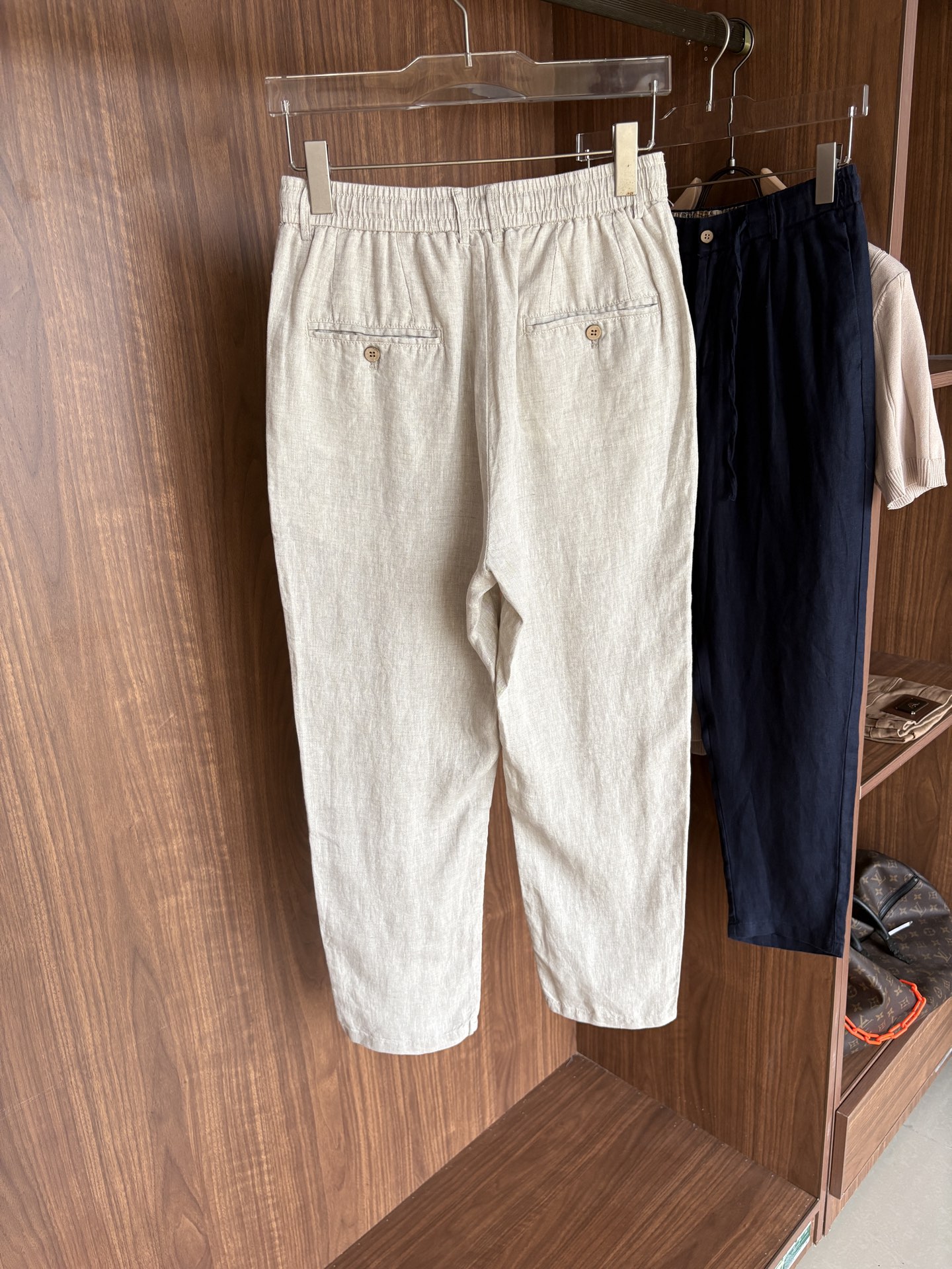 L、P春夏刺绣标识100 ％全麻时尚休闲裤 裤子无节制的创造动感兼具吸引力🧲,完美着装让时尚商务休闲轻而