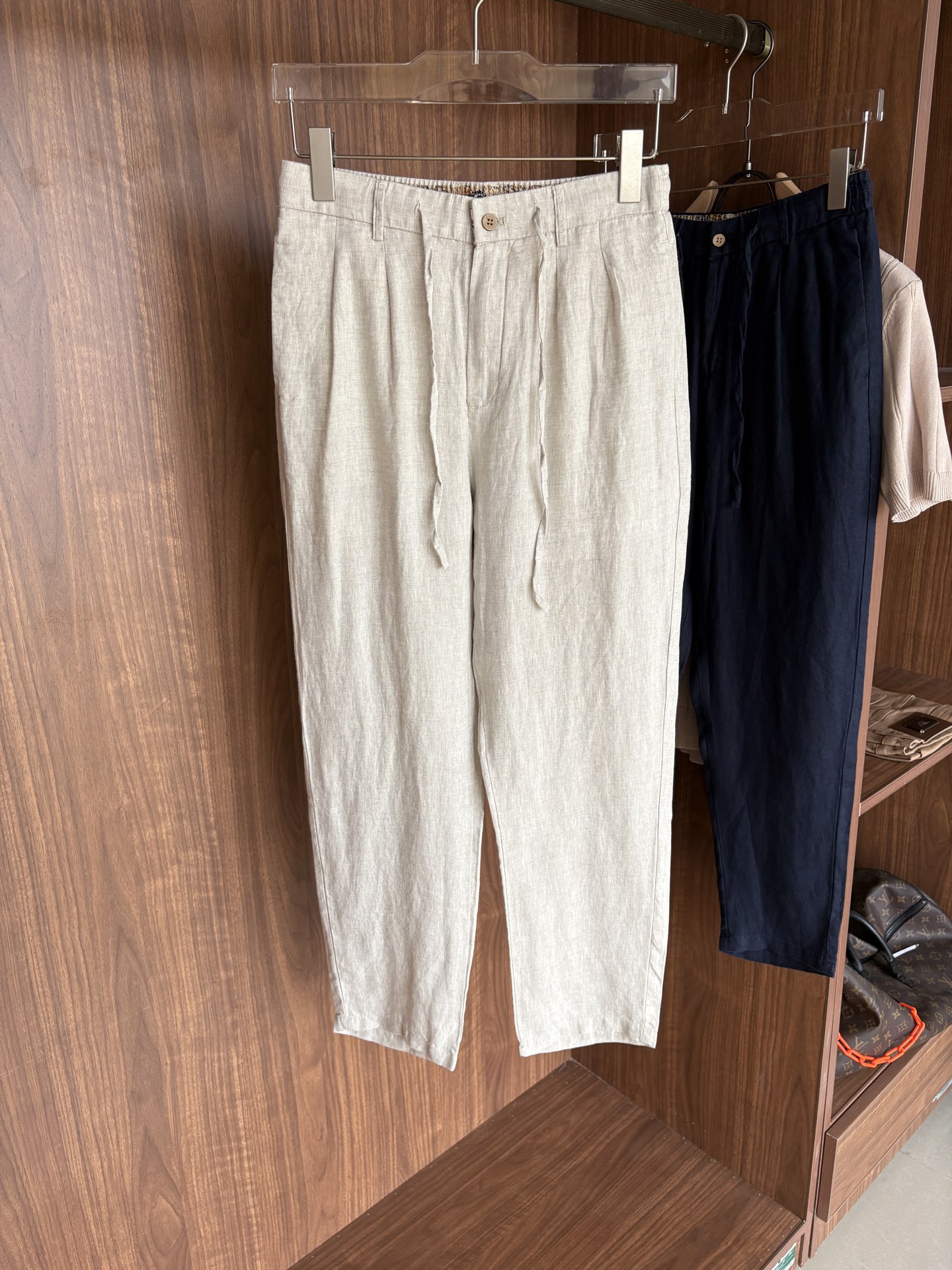 L、P春夏刺绣标识100 ％全麻时尚休闲裤 裤子无节制的创造动感兼具吸引力🧲,完美着装让时尚商务休闲轻而