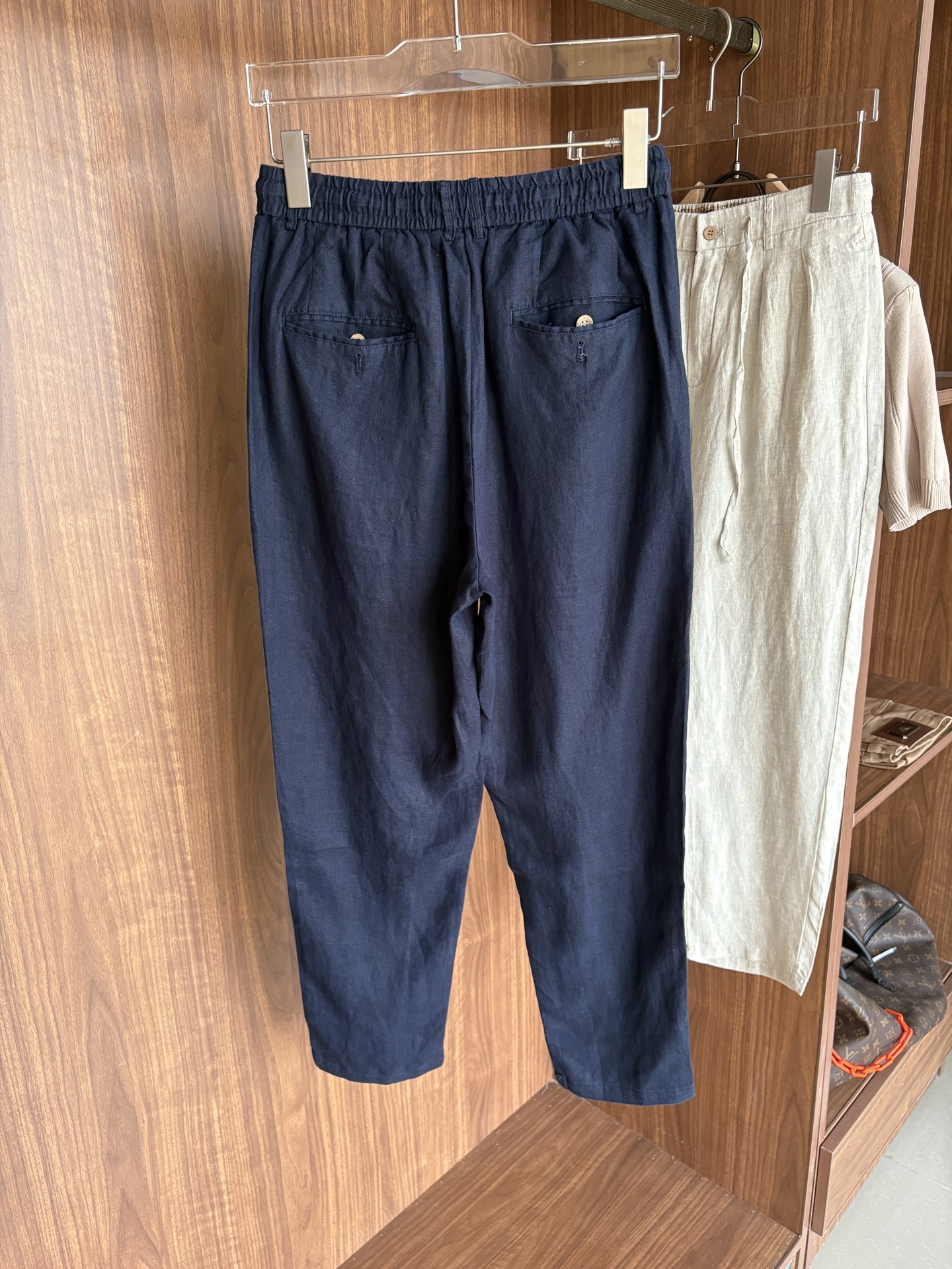 L、P春夏刺绣标识100 ％全麻时尚休闲裤 裤子无节制的创造动感兼具吸引力🧲,完美着装让时尚商务休闲轻而