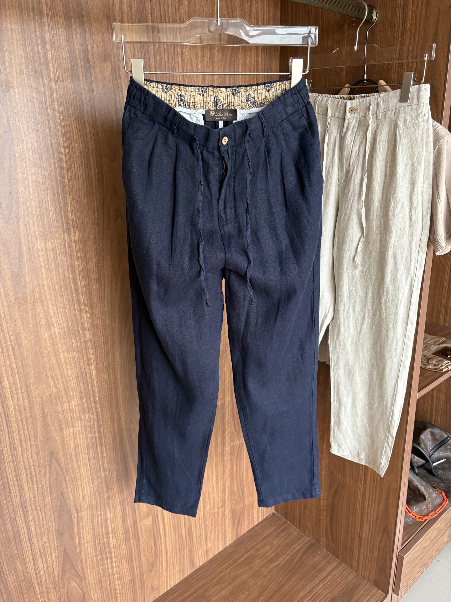 L、P春夏刺绣标识100 ％全麻时尚休闲裤 裤子无节制的创造动感兼具吸引力🧲,完美着装让时尚商务休闲轻而