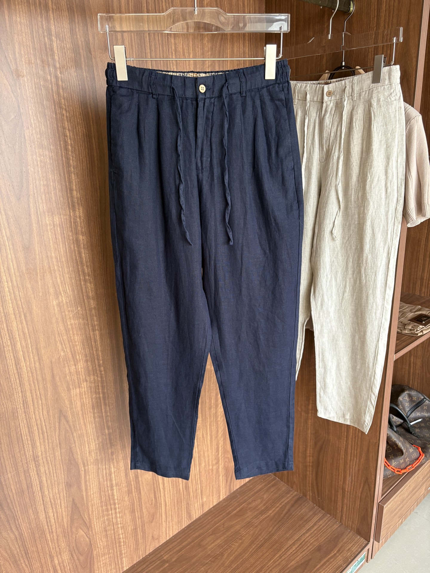 L、P春夏刺绣标识100 ％全麻时尚休闲裤 裤子无节制的创造动感兼具吸引力🧲,完美着装让时尚商务休闲轻而