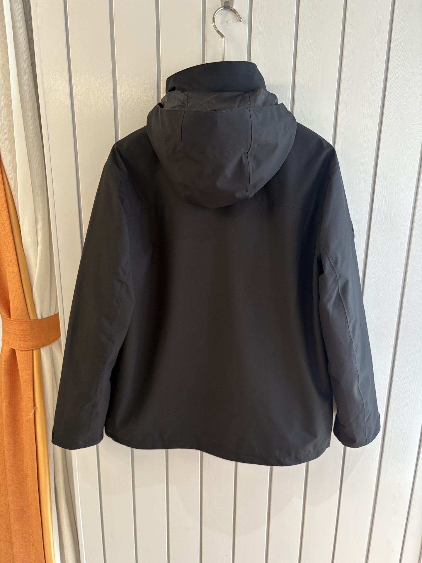 男款东丽科技防水纤维立裁解构可拆卸两件套滑雪服夹克

关于款式及设计：
始祖出品，独有的意式精致做派，把