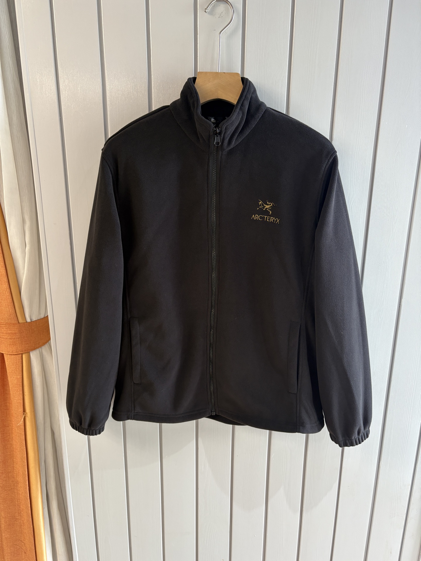 男款东丽科技防水纤维立裁解构可拆卸两件套滑雪服夹克

关于款式及设计：
始祖出品，独有的意式精致做派，把