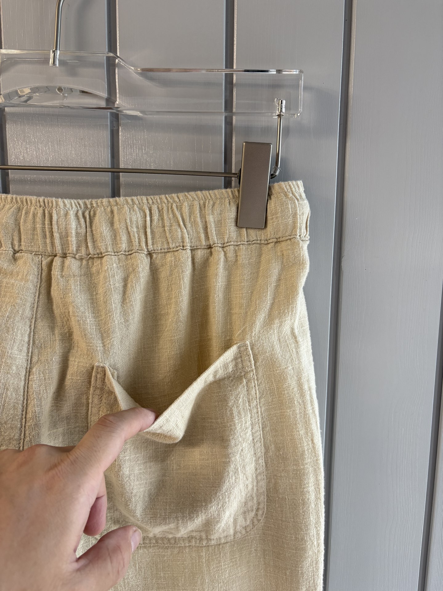 L2025年秋季新款70%苎麻30%棉简约百搭薄款透气直筒休闲长裤👖，面料柔软舒适透气&休闲百搭
尺码：