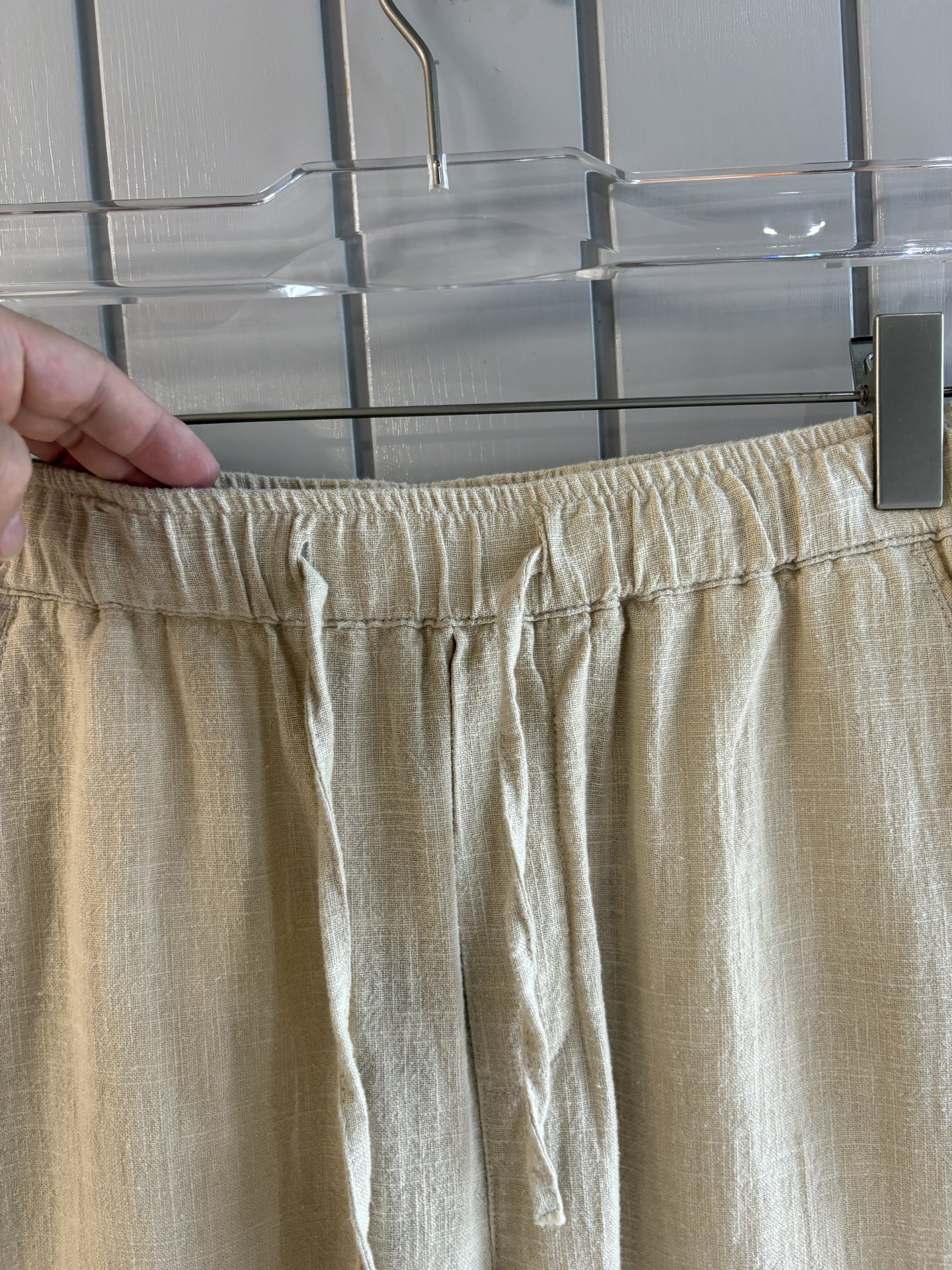 L2025年秋季新款70%苎麻30%棉简约百搭薄款透气直筒休闲长裤👖，面料柔软舒适透气&休闲百搭
尺码：