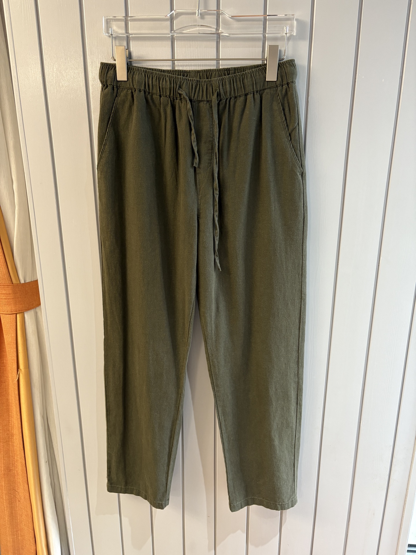 L2025年秋季新款70%苎麻30%棉简约百搭薄款透气直筒休闲长裤👖，面料柔软舒适透气&休闲百搭
尺码：