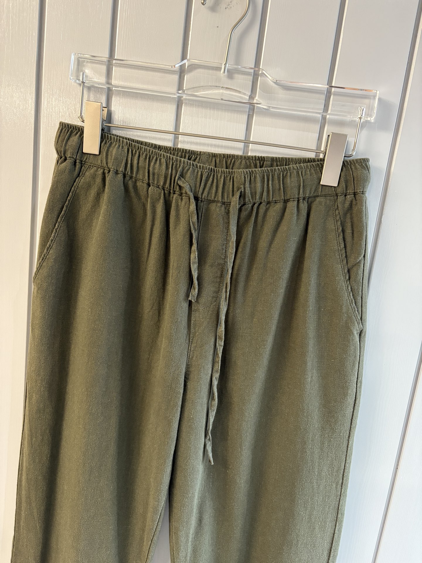 L2025年秋季新款70%苎麻30%棉简约百搭薄款透气直筒休闲长裤👖，面料柔软舒适透气&休闲百搭
尺码：