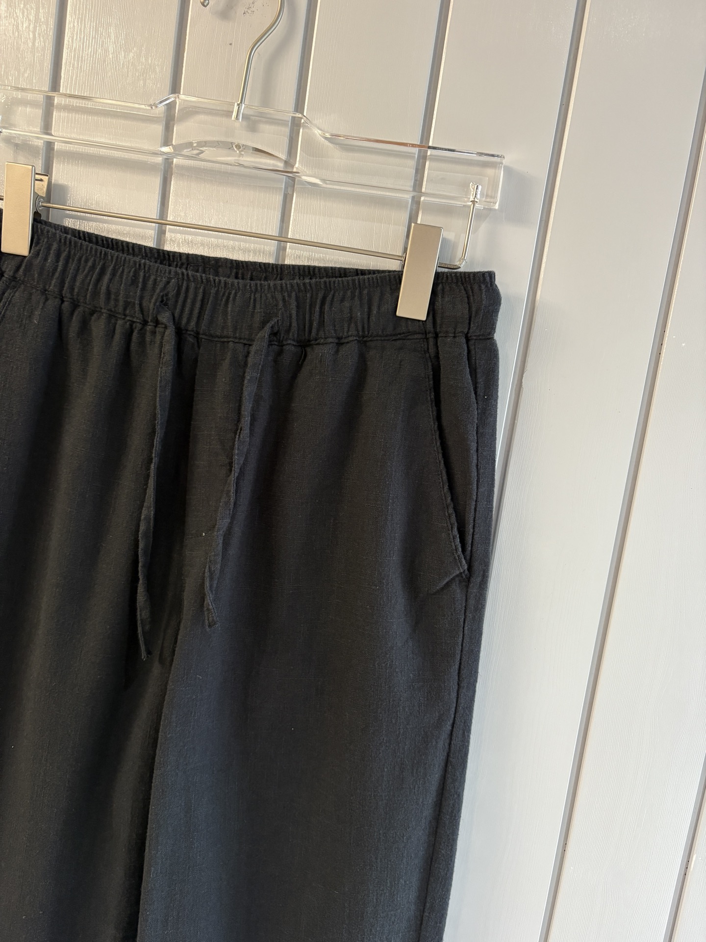 L2025年秋季新款70%苎麻30%棉简约百搭薄款透气直筒休闲长裤👖，面料柔软舒适透气&休闲百搭
尺码：