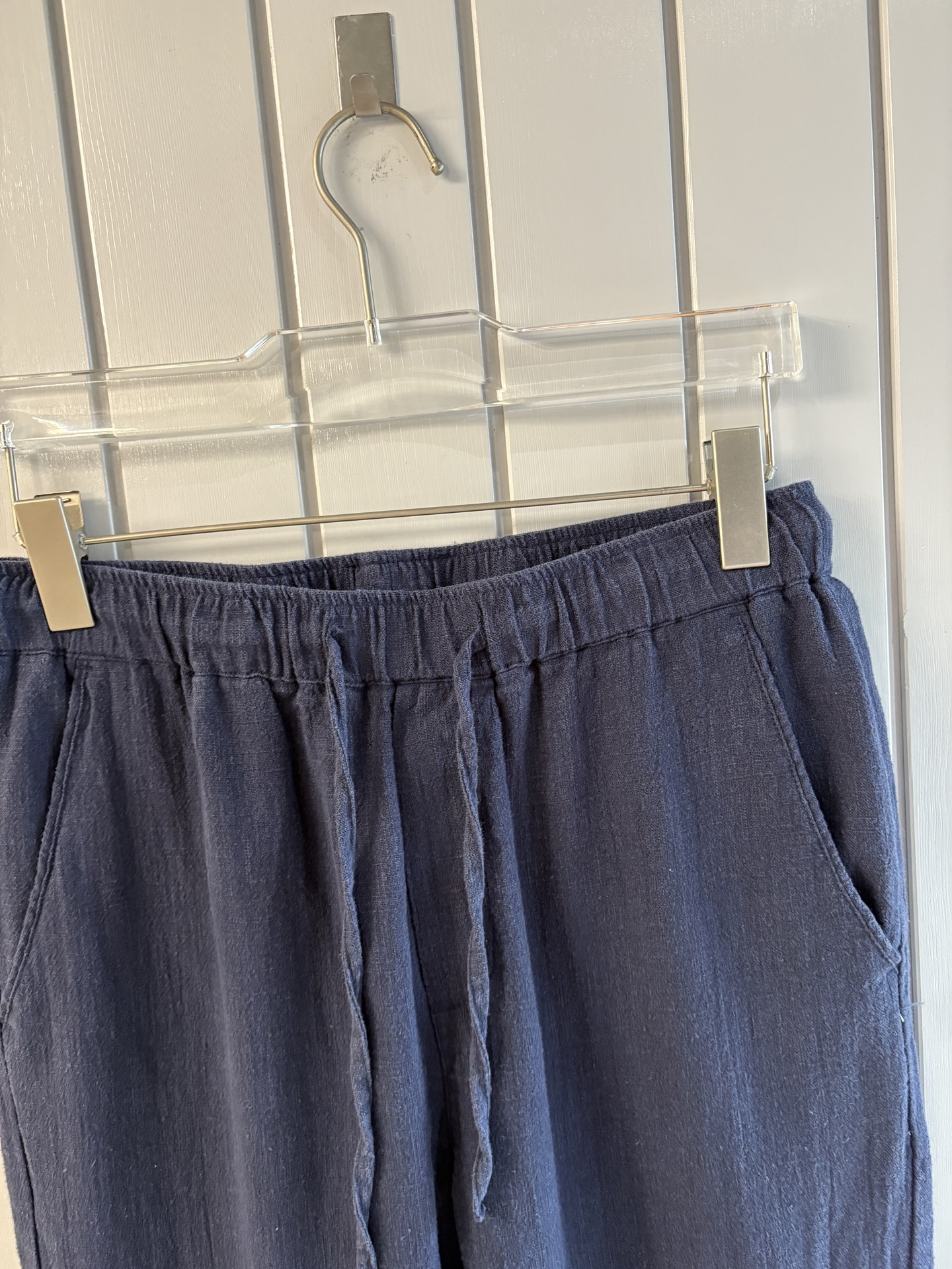 L2025年秋季新款70%苎麻30%棉简约百搭薄款透气直筒休闲长裤👖，面料柔软舒适透气&休闲百搭
尺码：