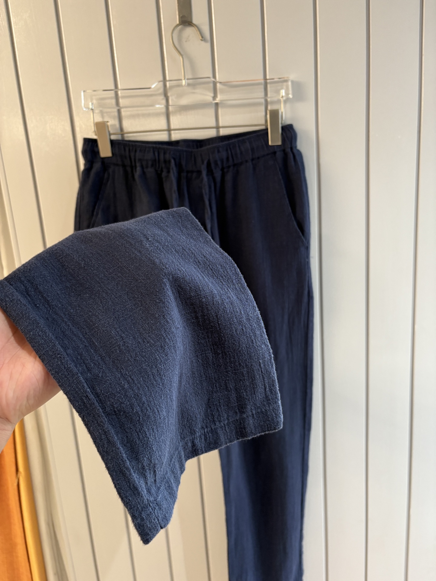 L2025年秋季新款70%苎麻30%棉简约百搭薄款透气直筒休闲长裤👖，面料柔软舒适透气&休闲百搭
尺码：