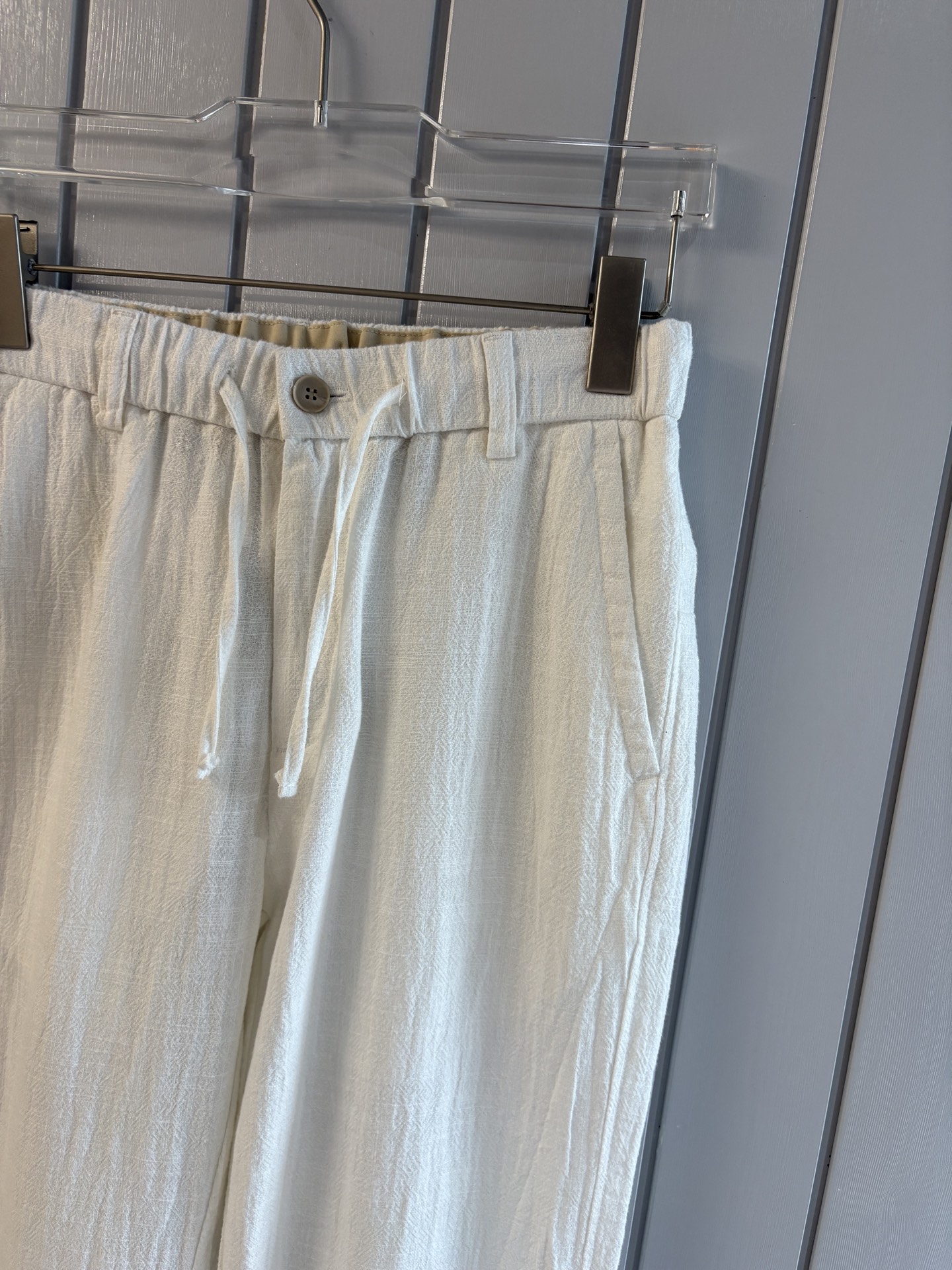 L2025年秋季新款70%苎麻30%棉简约百搭薄款透气直筒休闲长裤👖，面料柔软舒适透气&休闲百搭
尺码：