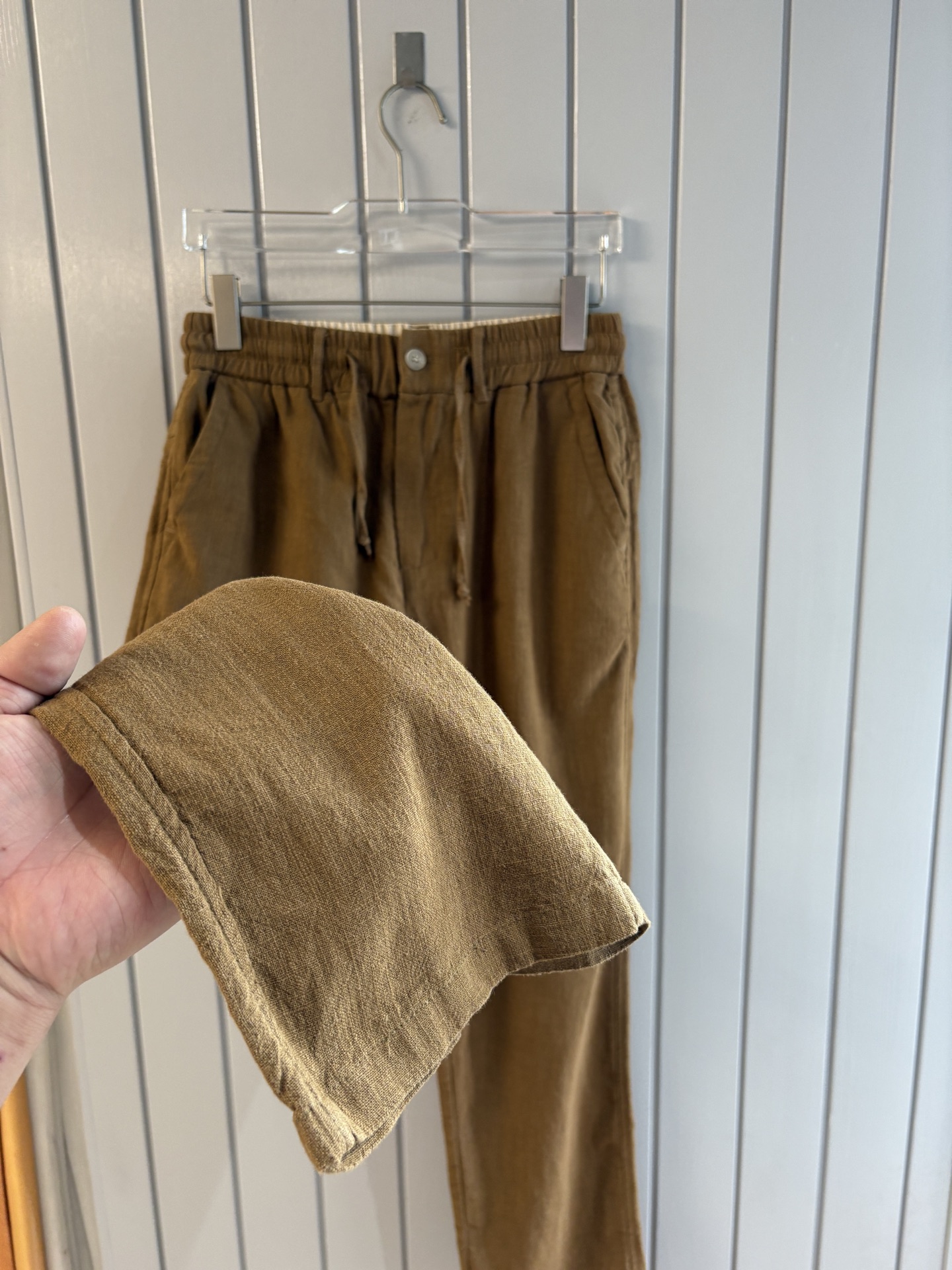 L2025年秋季新款70%苎麻30%棉简约百搭薄款透气直筒休闲长裤👖，面料柔软舒适透气&休闲百搭
尺码：