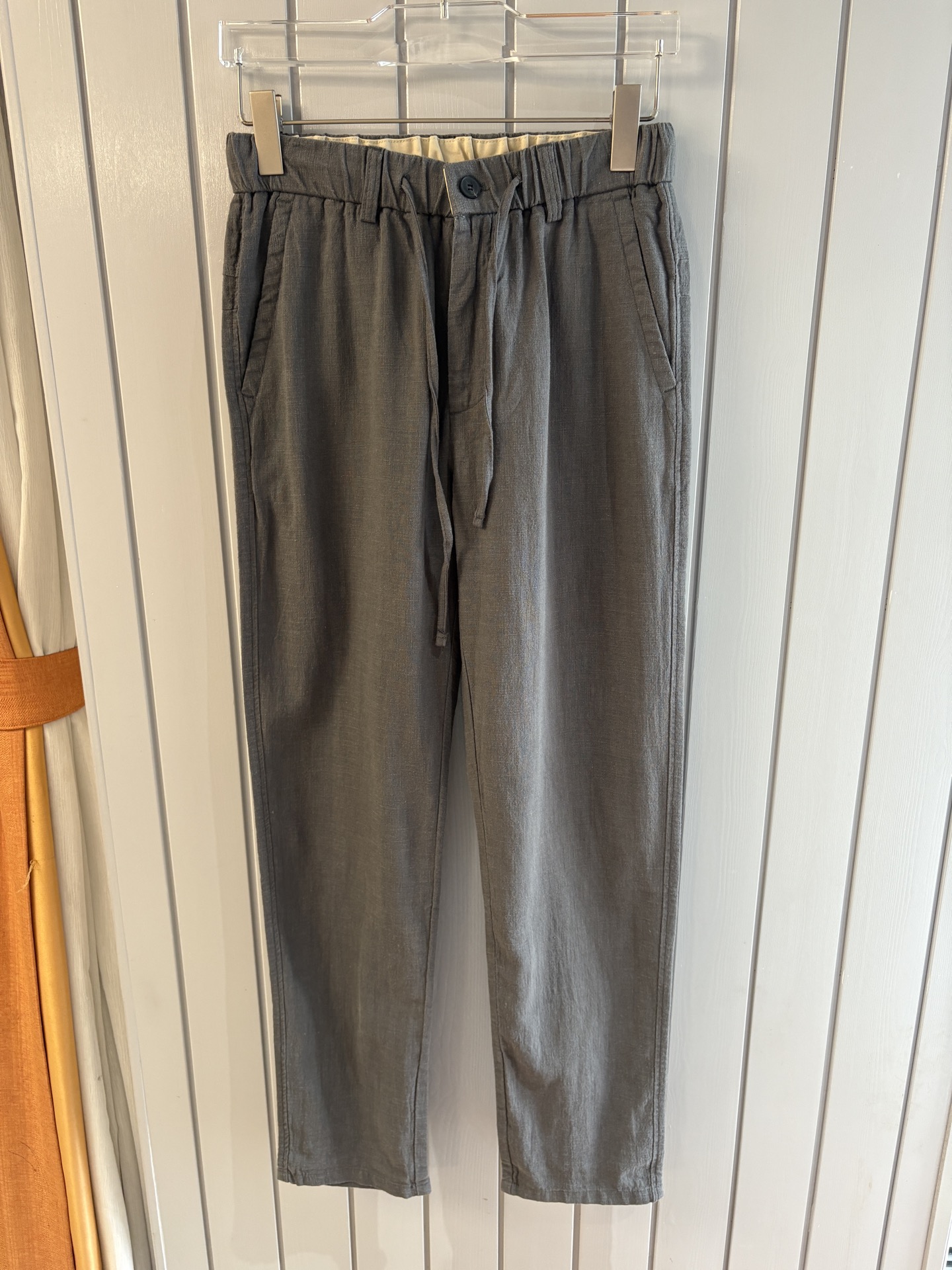 L2025年秋季新款70%苎麻30%棉简约百搭薄款透气直筒休闲长裤👖，面料柔软舒适透气&休闲百搭
尺码：