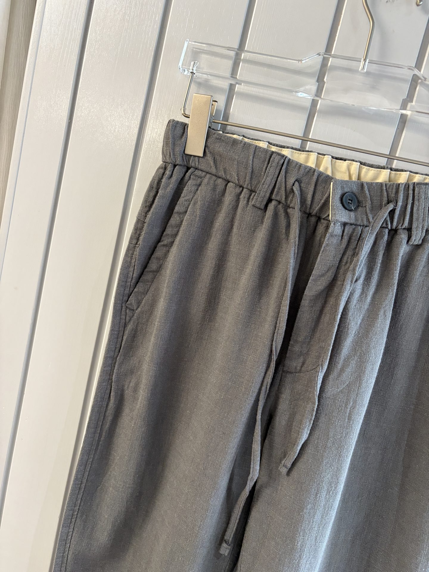 L2025年秋季新款70%苎麻30%棉简约百搭薄款透气直筒休闲长裤👖，面料柔软舒适透气&休闲百搭
尺码：